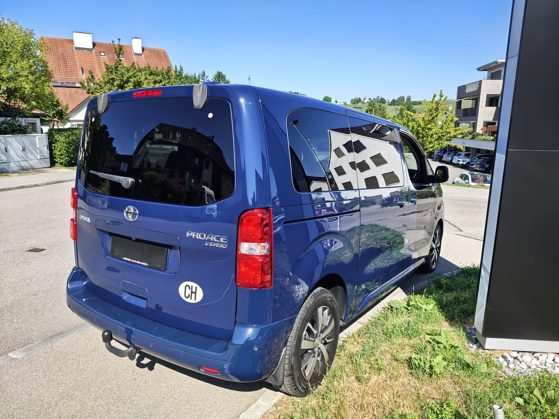TOYOTA PROACE Verso L1 2.0 D Shuttle-image-6