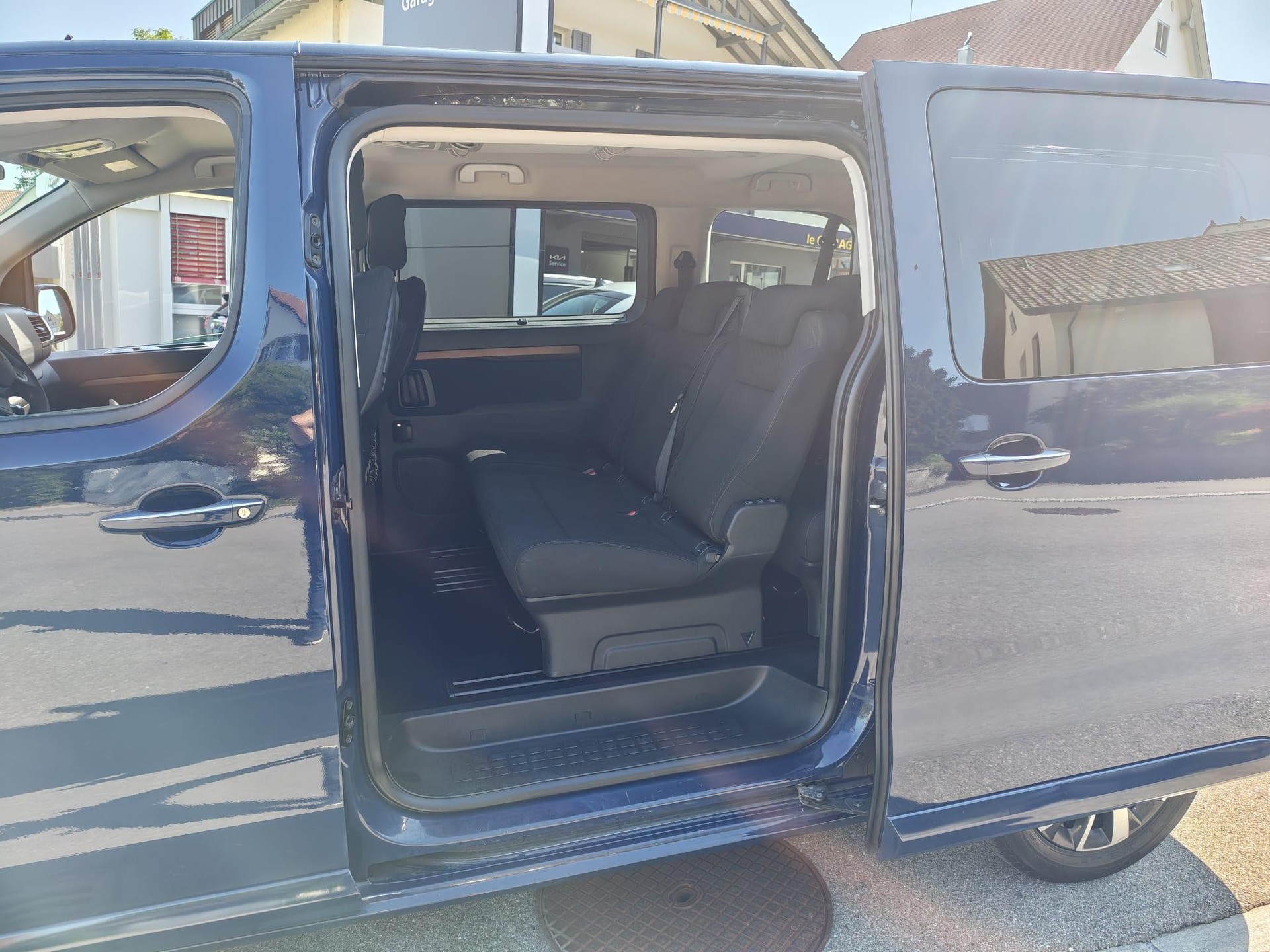 TOYOTA PROACE Verso L1 2.0 D Shuttle-image-9
