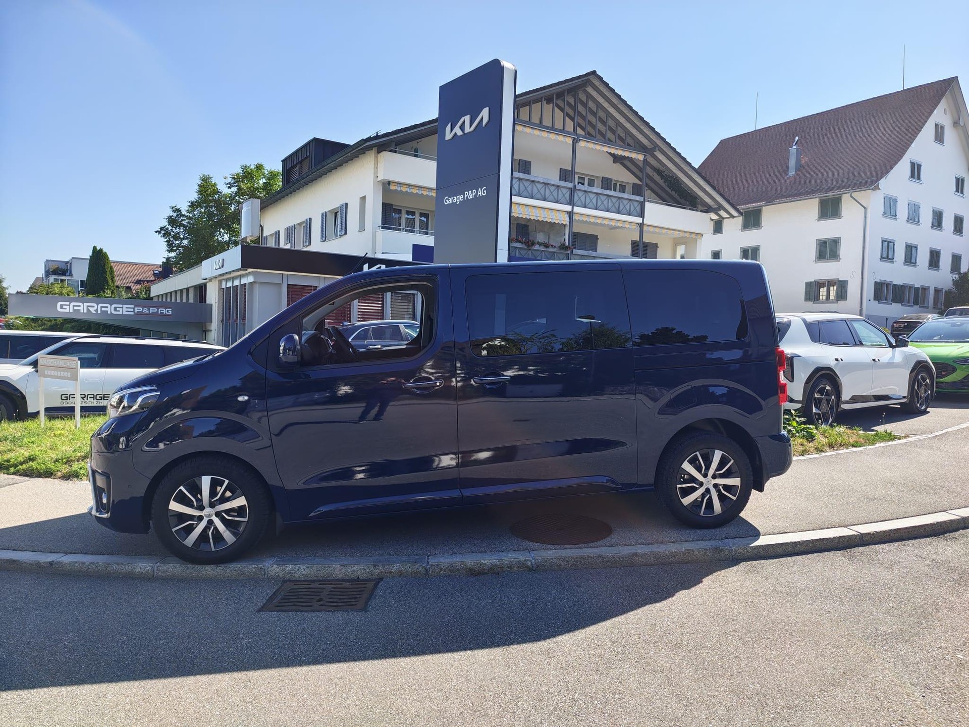 TOYOTA PROACE Verso L1 2.0 D Shuttle-showroom-element-3