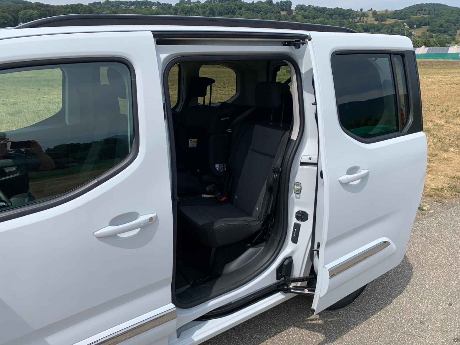 TOYOTA Proace City Verso 1.5 Trend Medium Automatik-image-8