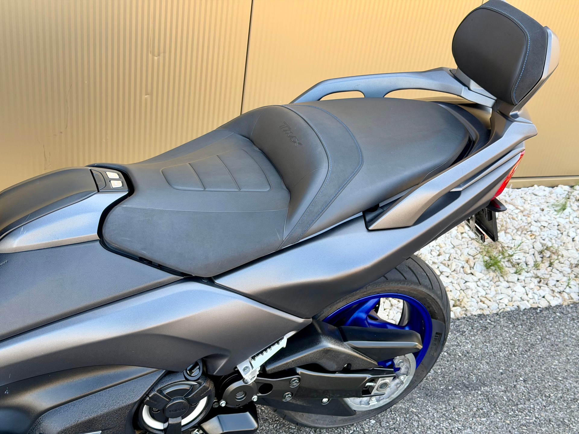 YAMAHA T-MAX XP 530 SX ABS-image-14