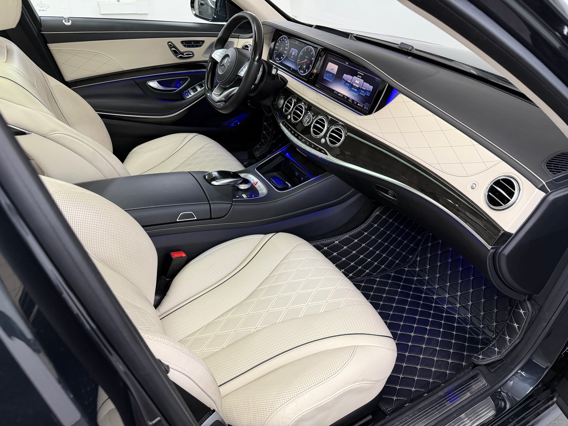 MERCEDES-BENZ S 500 Long AMG-Line magnetitschwarz 4Matic 9G-Tronic / 360° Kamera / Panoramadache / Keyless Go / Head-Up-Dispaly / Leder /-image-9