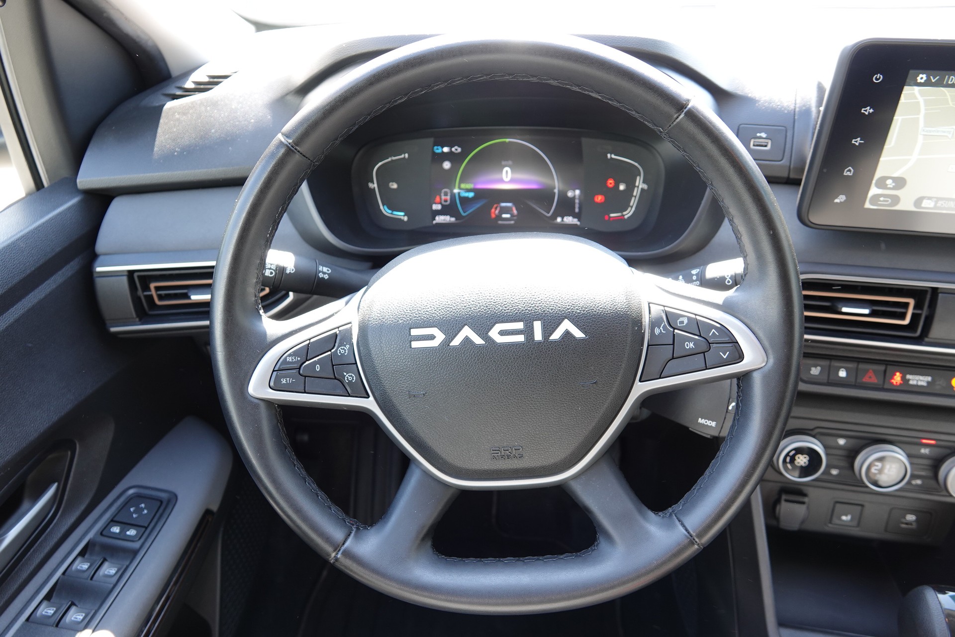 DACIA Jogger 1.6 Hybrid Extreme-image-13