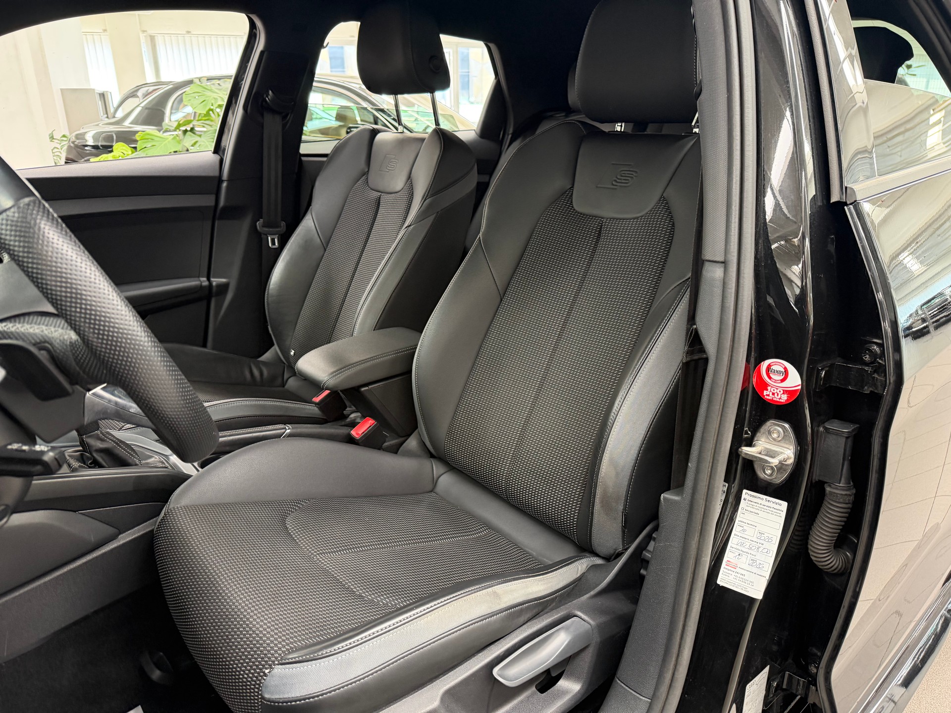 AUDI A1 Sportback 35 TFSI S Line S-tronic-image-9