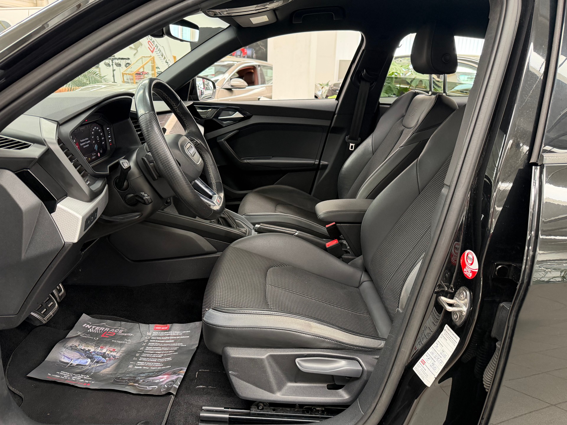 AUDI A1 Sportback 35 TFSI S Line S-tronic-image-4