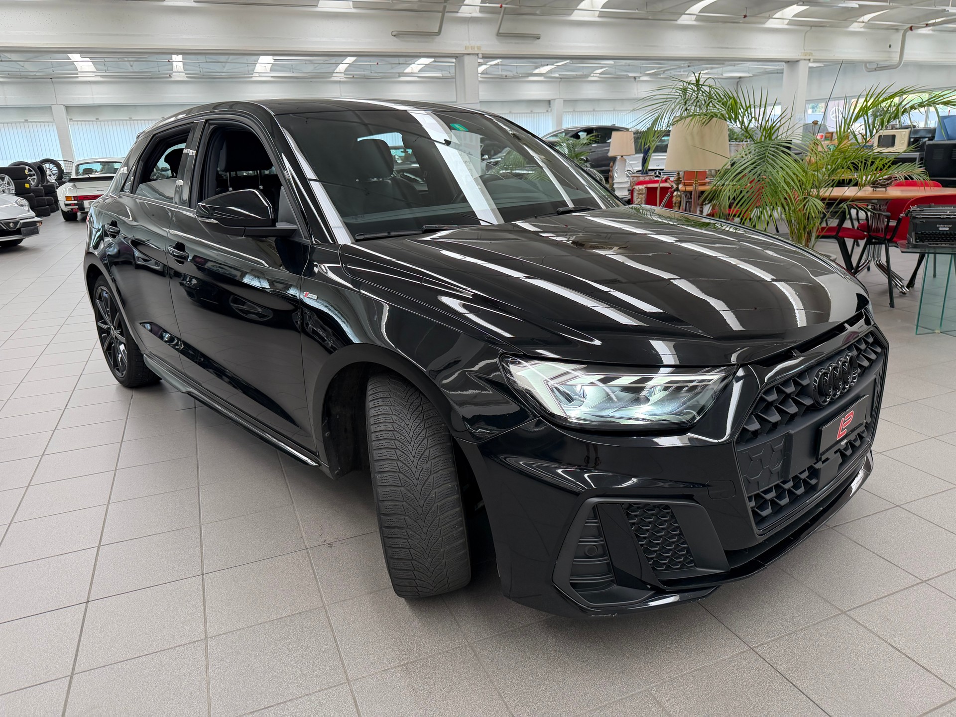 AUDI A1 Sportback 35 TFSI S Line S-tronic-image-1