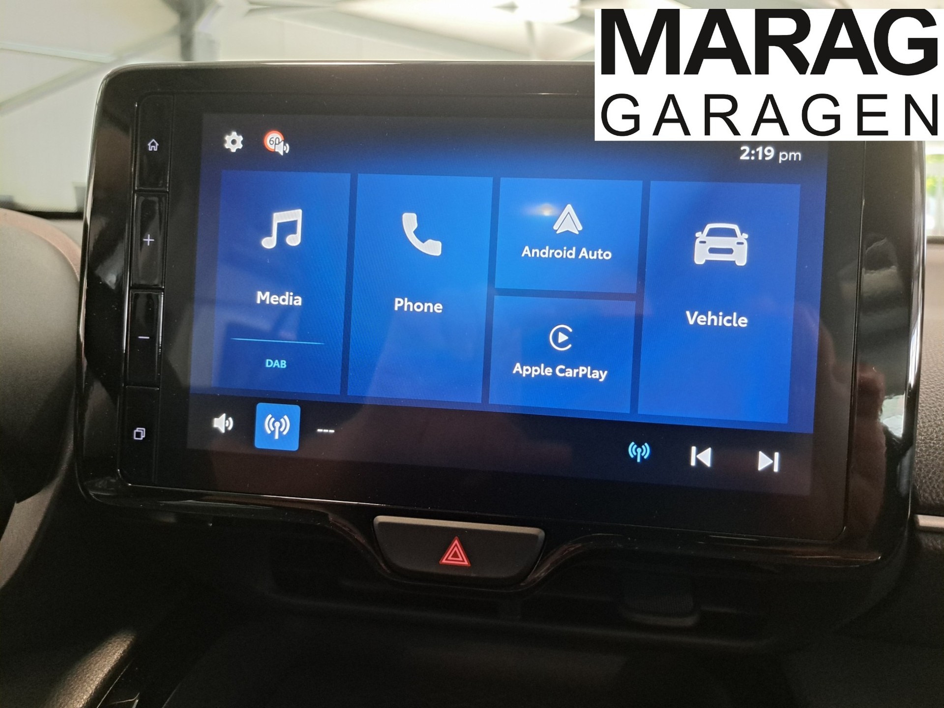 TOYOTA Yaris 1.5 Trend e-CVT-image-15