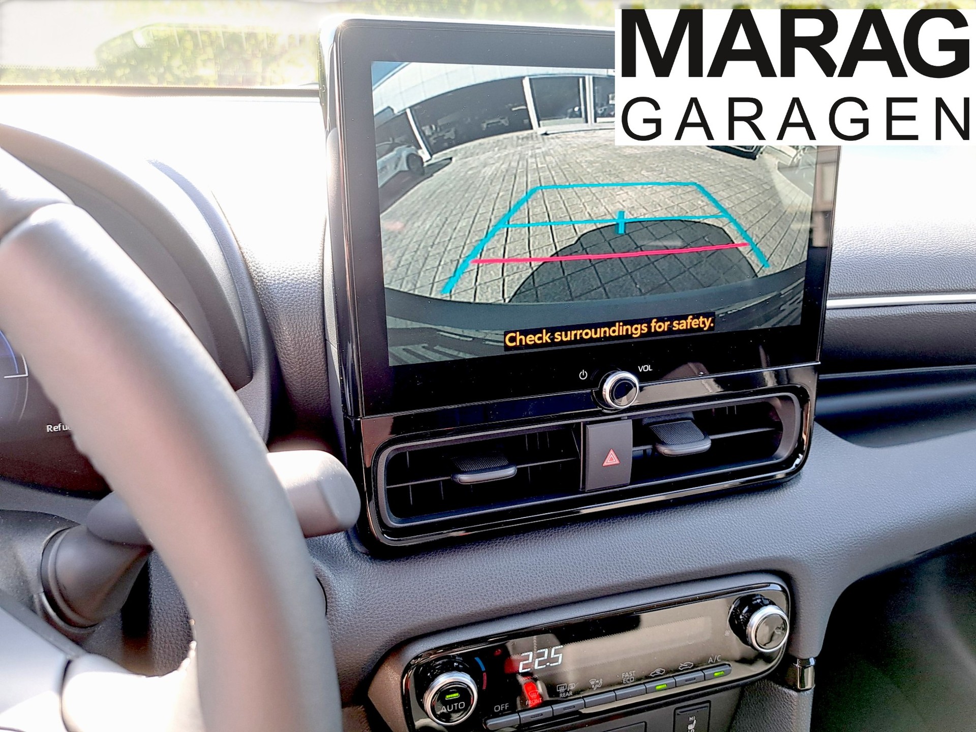 TOYOTA Yaris 1.5 Trend e-CVT-image-11