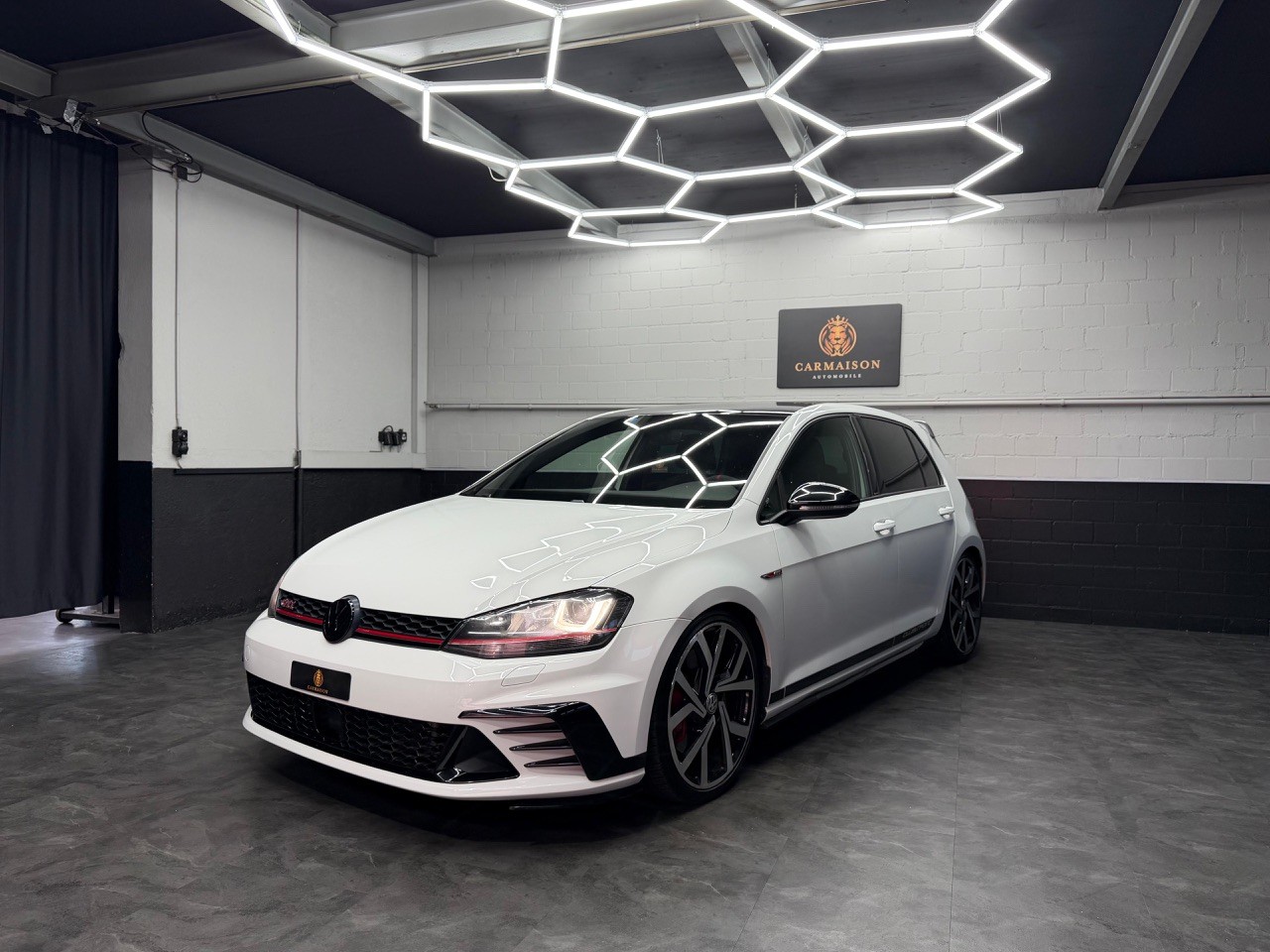 VW Golf 2.0 TSI GTI Clubsport DSG | CH-Auto | KW Tiefergelegt | Remus Auspuff | Rückfahrkamera | ACC-showroom-element-2