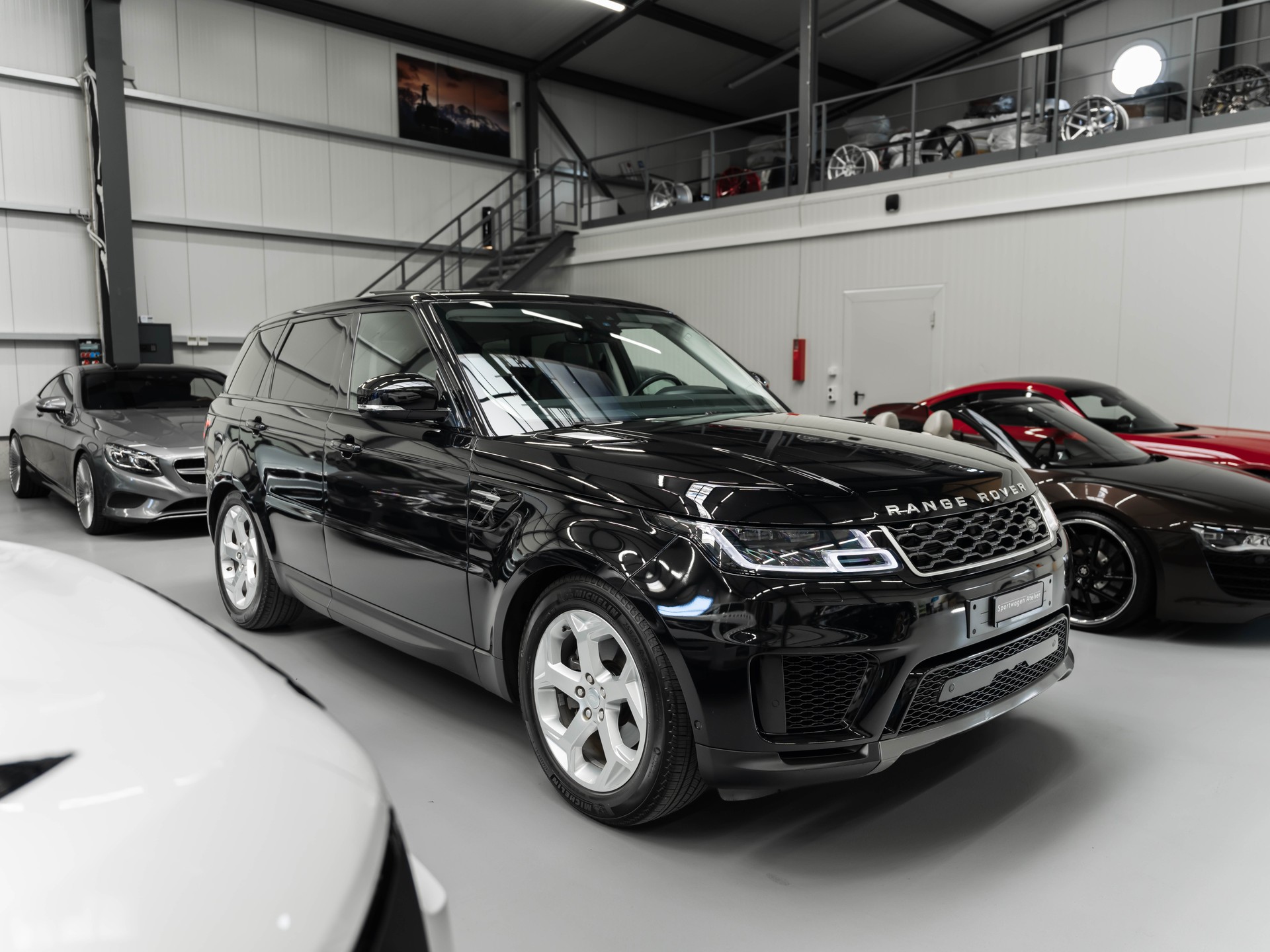 LAND ROVER Range Rover Sport 3.0 TDV6 SE Automatic-image-4
