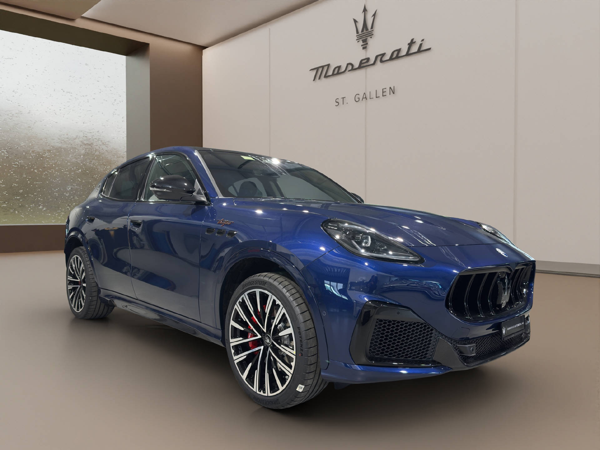 MASERATI Grecale 3.0 V6 Trofeo-showroom-element-2