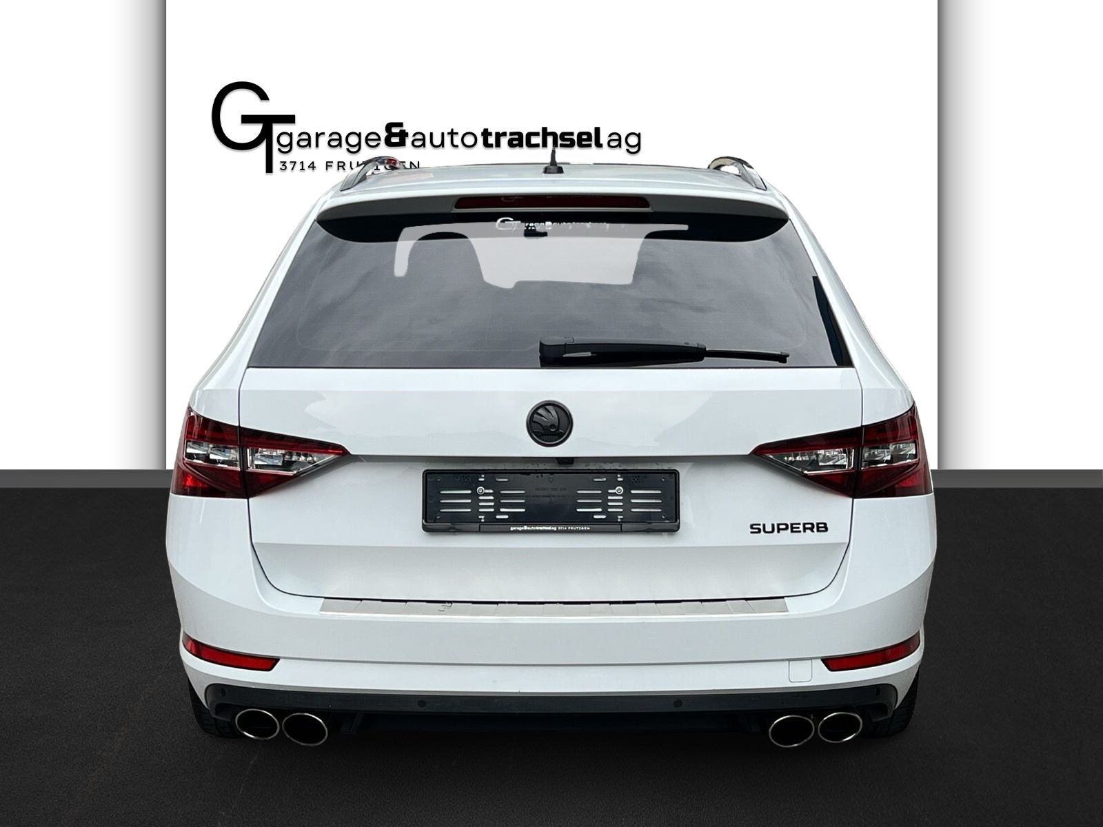 SKODA Superb Combi 2.0 TSI SportLine+ DSG 4x4-showroom-element-3