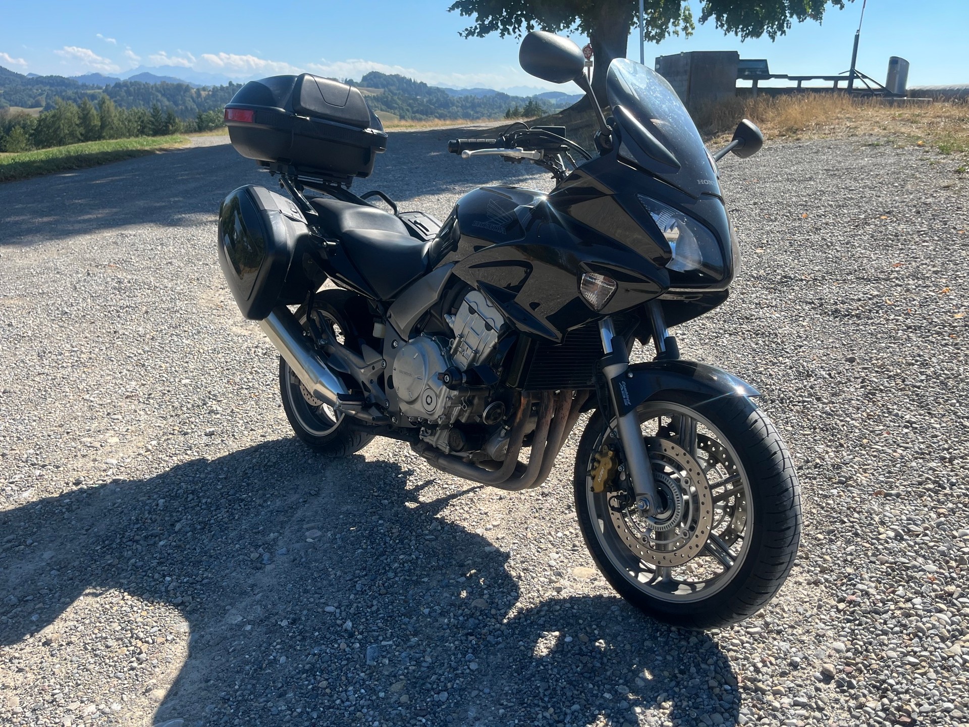 HONDA CBF 1000 ABS-image-1