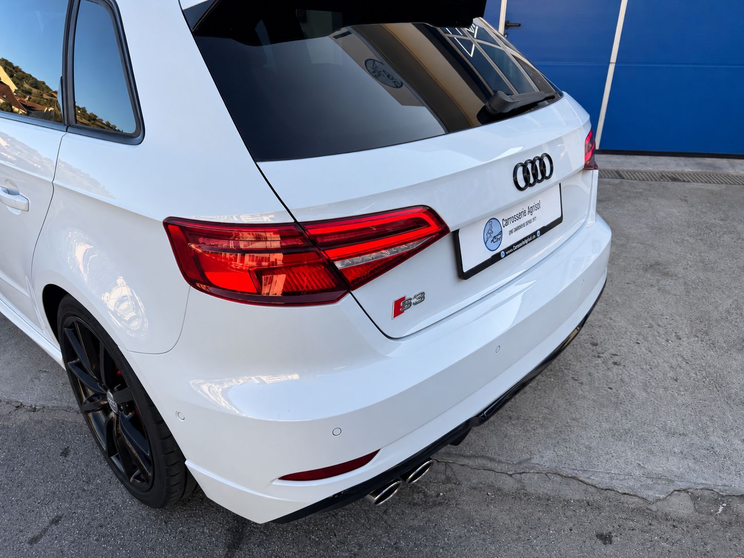 AUDI 2.0 T FSI quattro S-Tronic-image-9