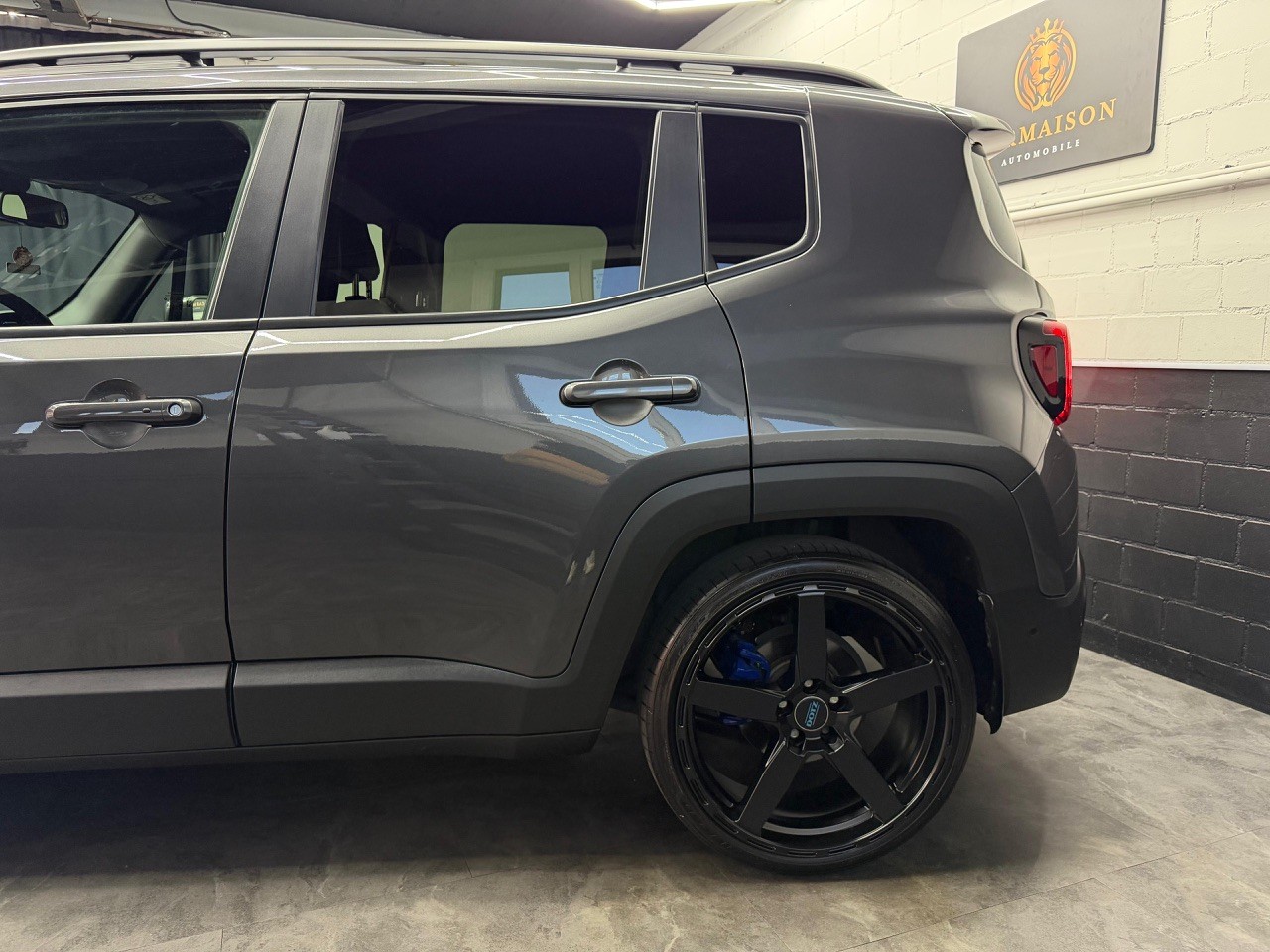 JEEP Renegade 1.3 GSE Turbo S | H&R | Dotz | Rückfahrkamera | ACC-showroom-element-3