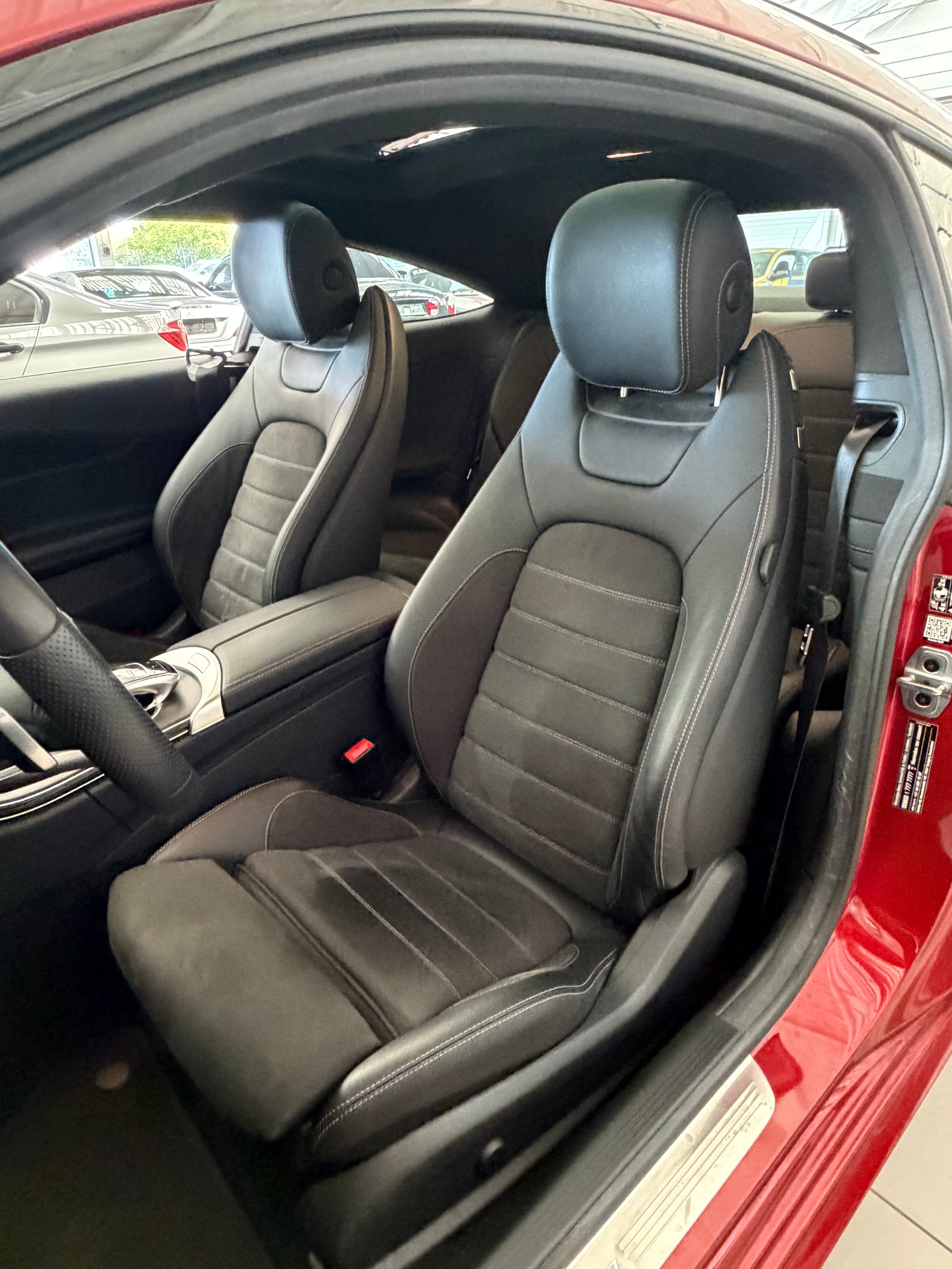 MERCEDES-BENZ C 300 Coupé AMG Line 9G-tronic-image-11
