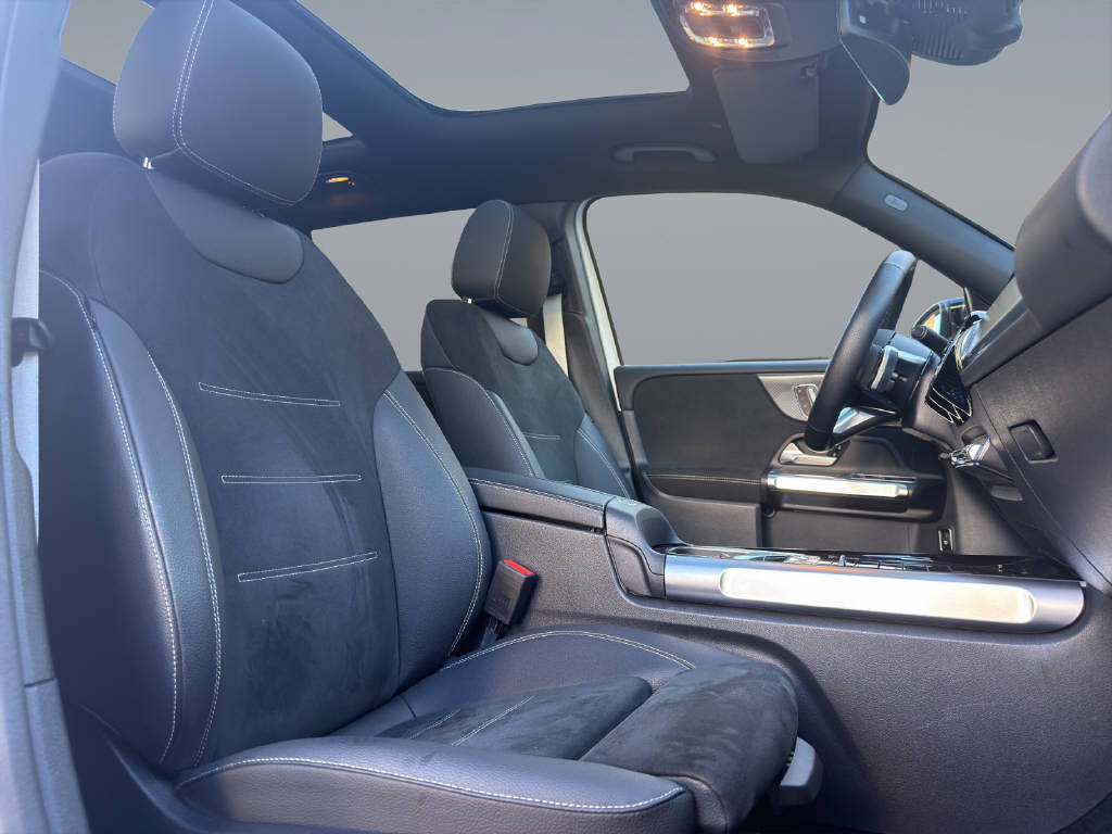 MERCEDES-BENZ GLB 250 AMG Line 4matic-image-12