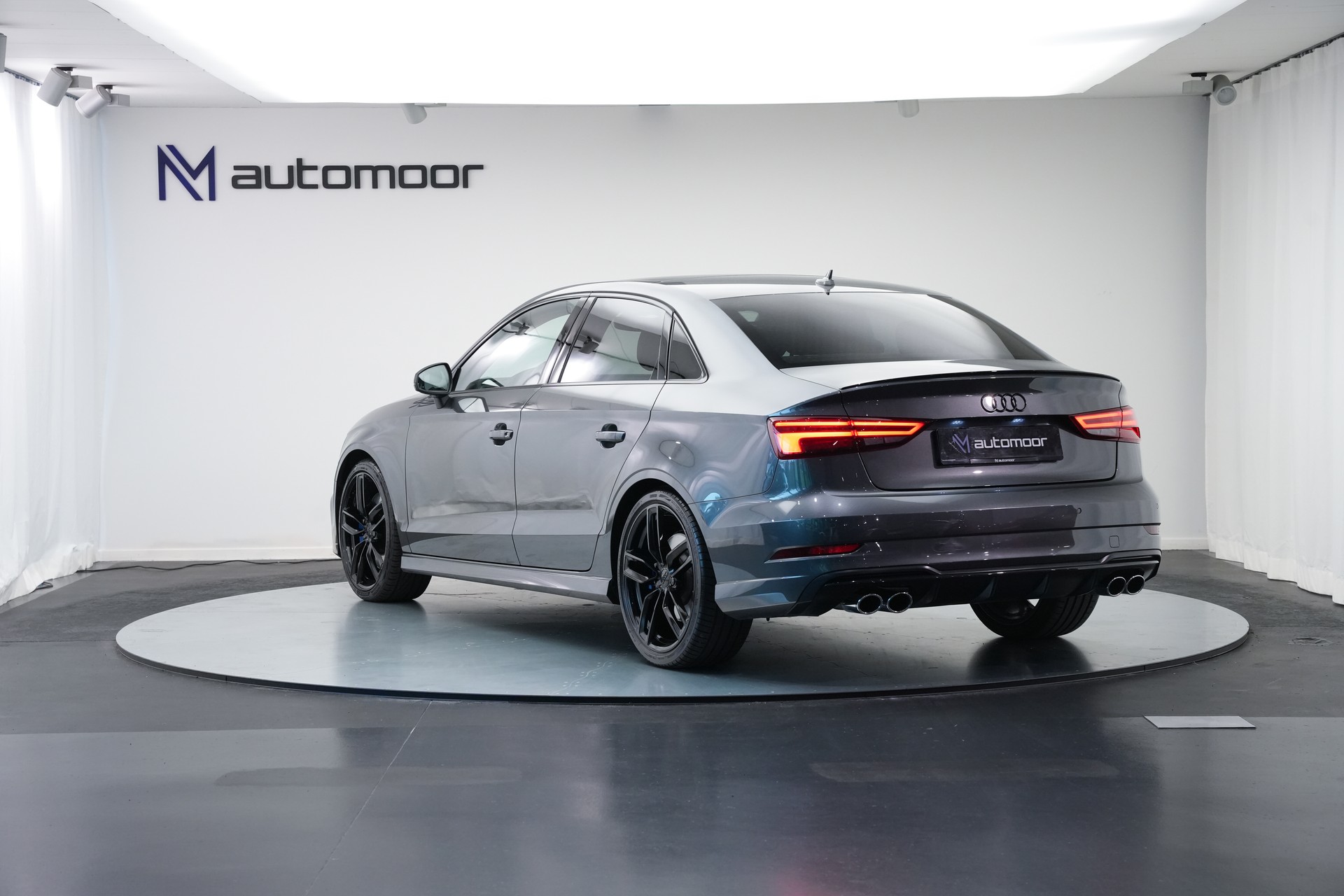 AUDI S3 Limousine 2.0 TFSI quattro S-tronic *CH-Fahrzeug* *Magnetic Ride* *B&O*-image-6