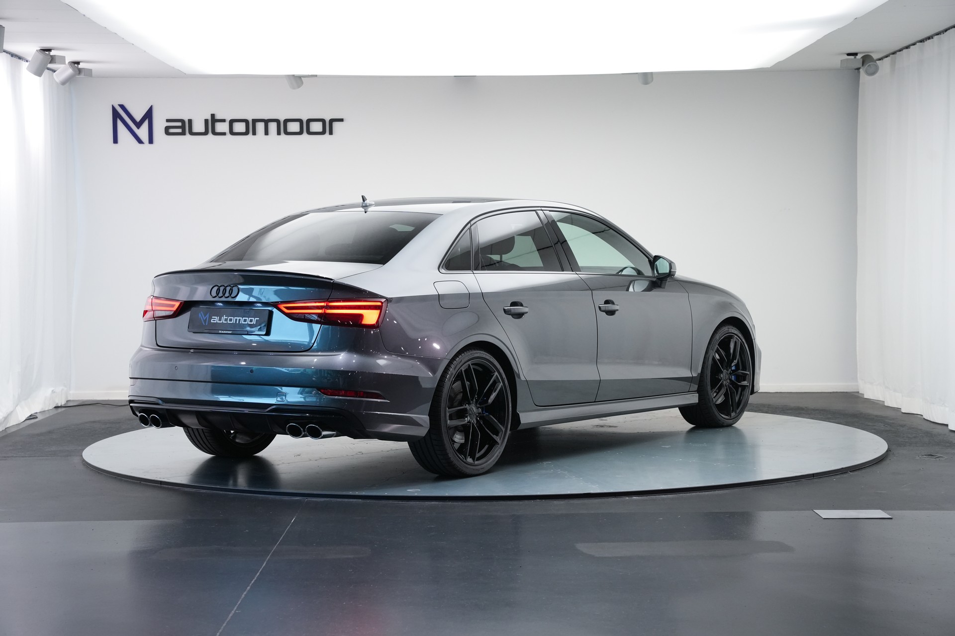 AUDI S3 Limousine 2.0 TFSI quattro S-tronic *CH-Fahrzeug* *Magnetic Ride* *B&O*-image-4