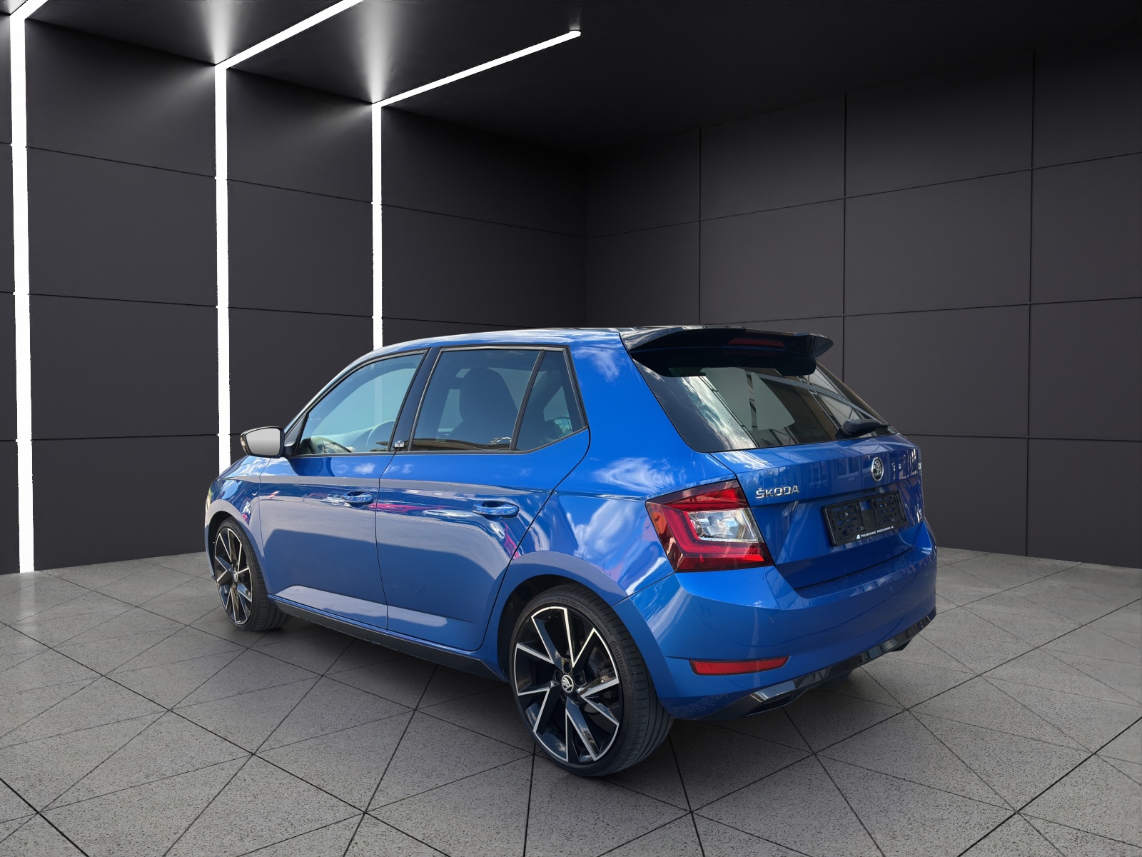 SKODA Fabia 1.0 TSI Monte Carlo DSG-showroom-element-3