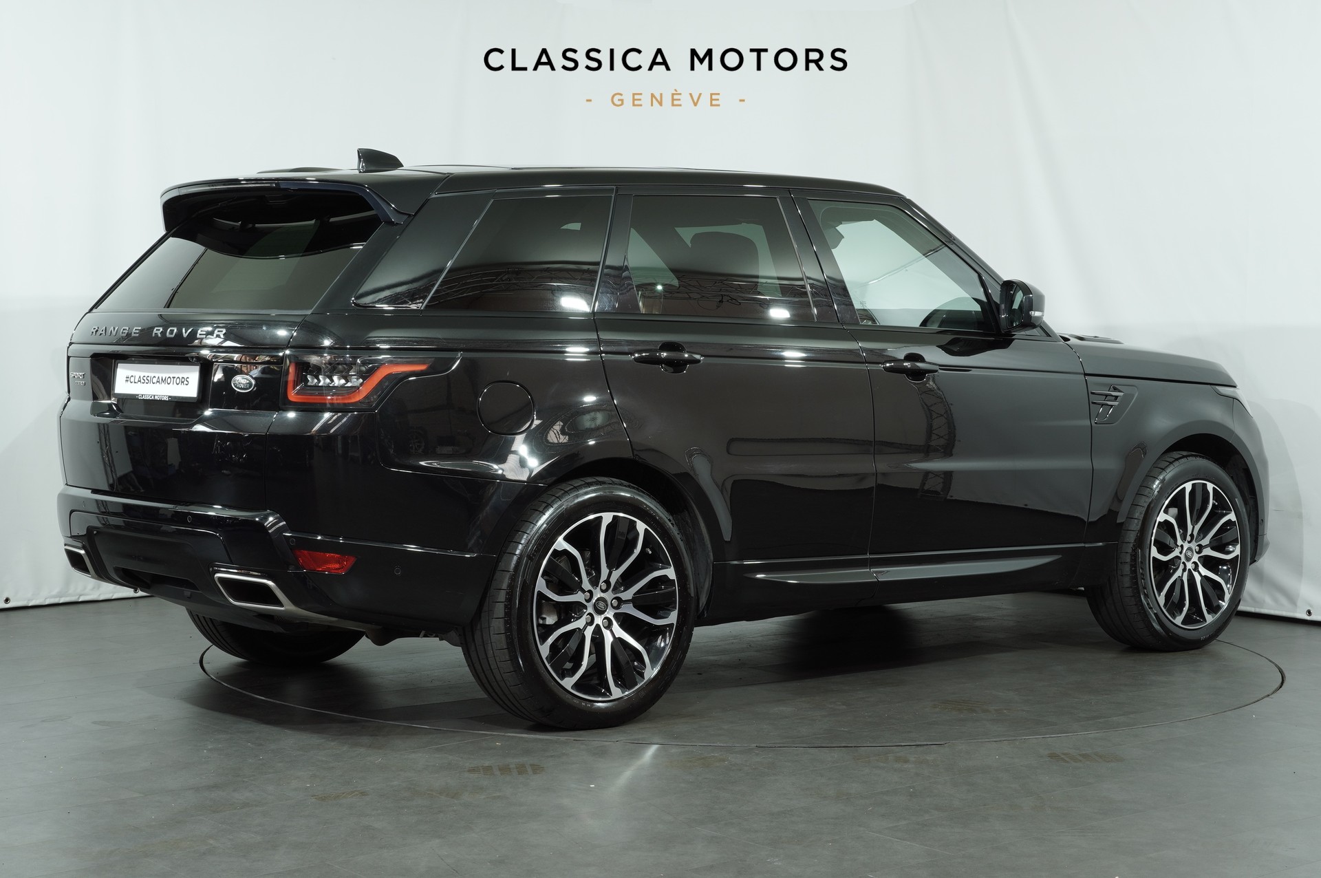 LAND ROVER Range Rover Sport 3.0 SDV6 HSE Dynamic Automatic-showroom-element-3