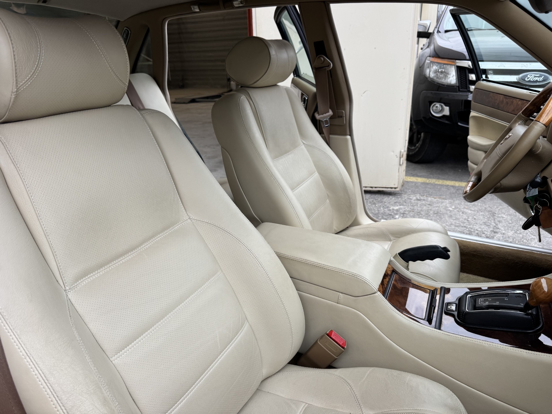 JAGUAR XJ 3.2 Executive-image-13