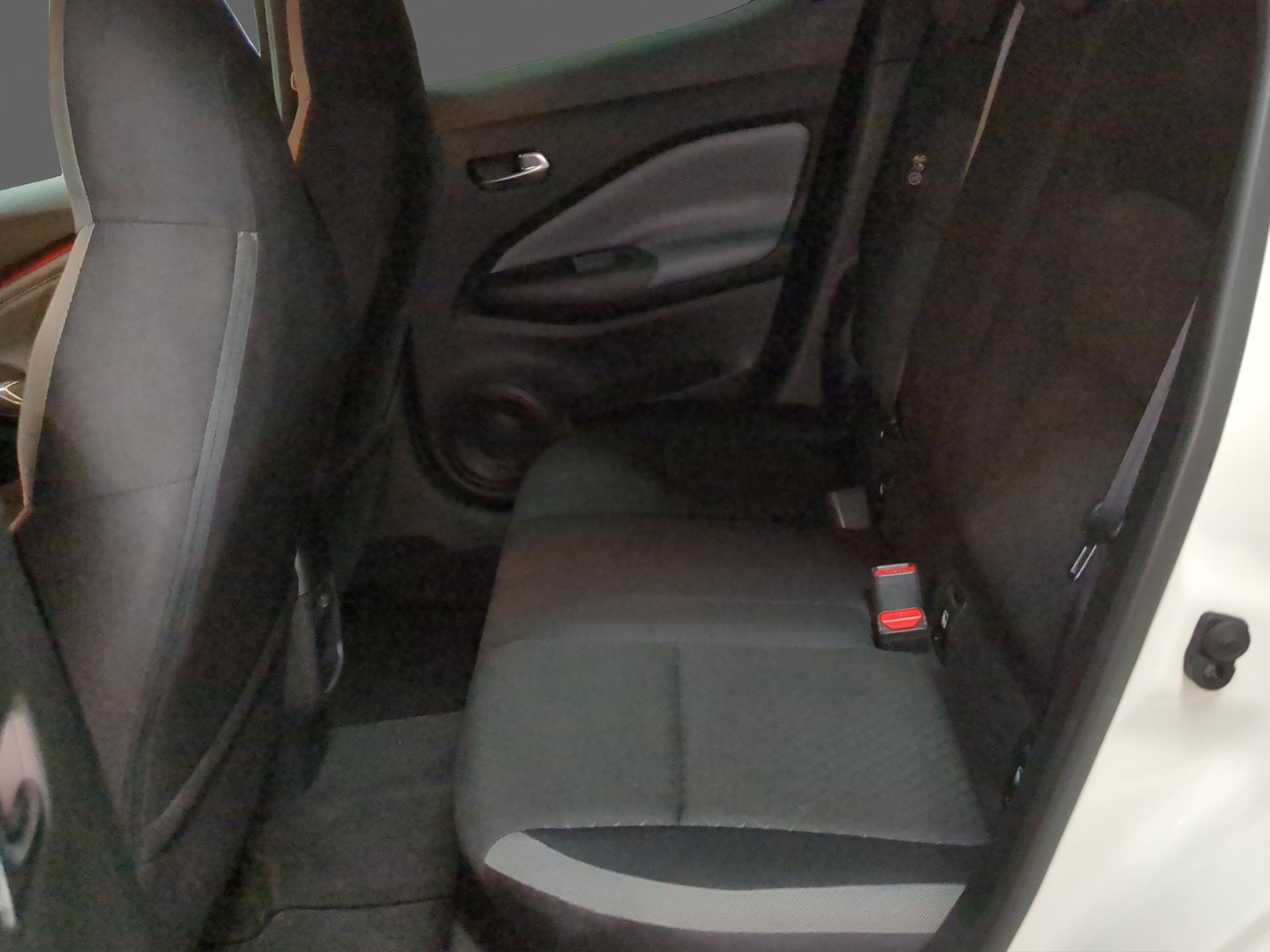 NISSAN Juke 1.0 DIG-T N-Connecta DCT-image-13