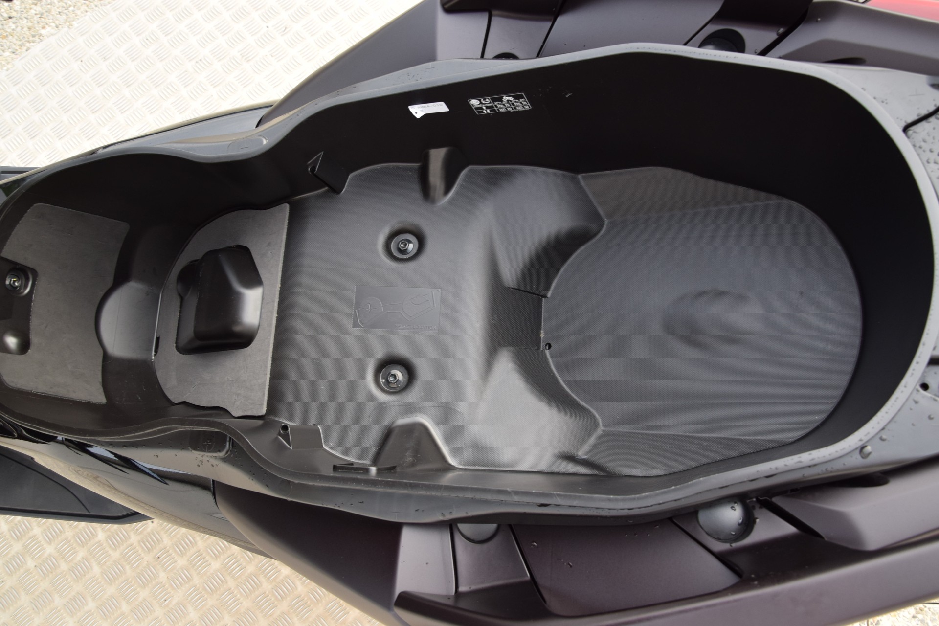 YAMAHA X-Max 300 Tech Max-image-12