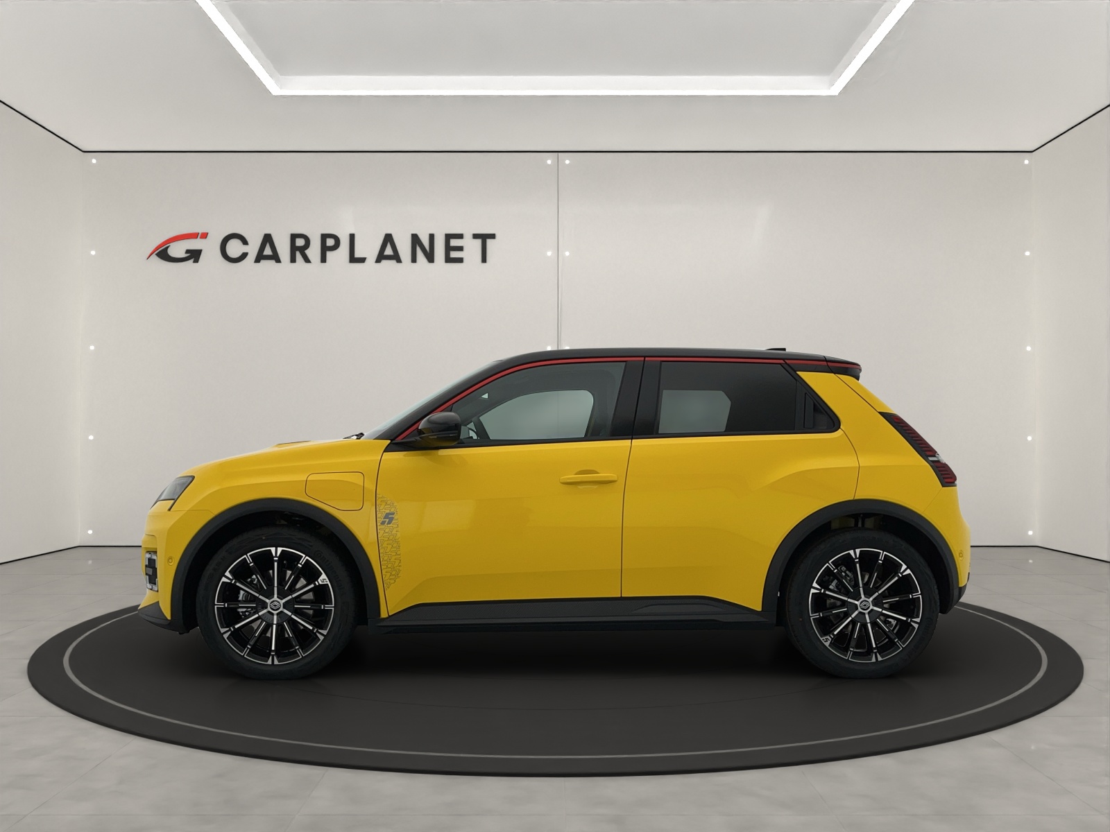 RENAULT R5 E-Tech Comfort Range techno-showroom-element-1