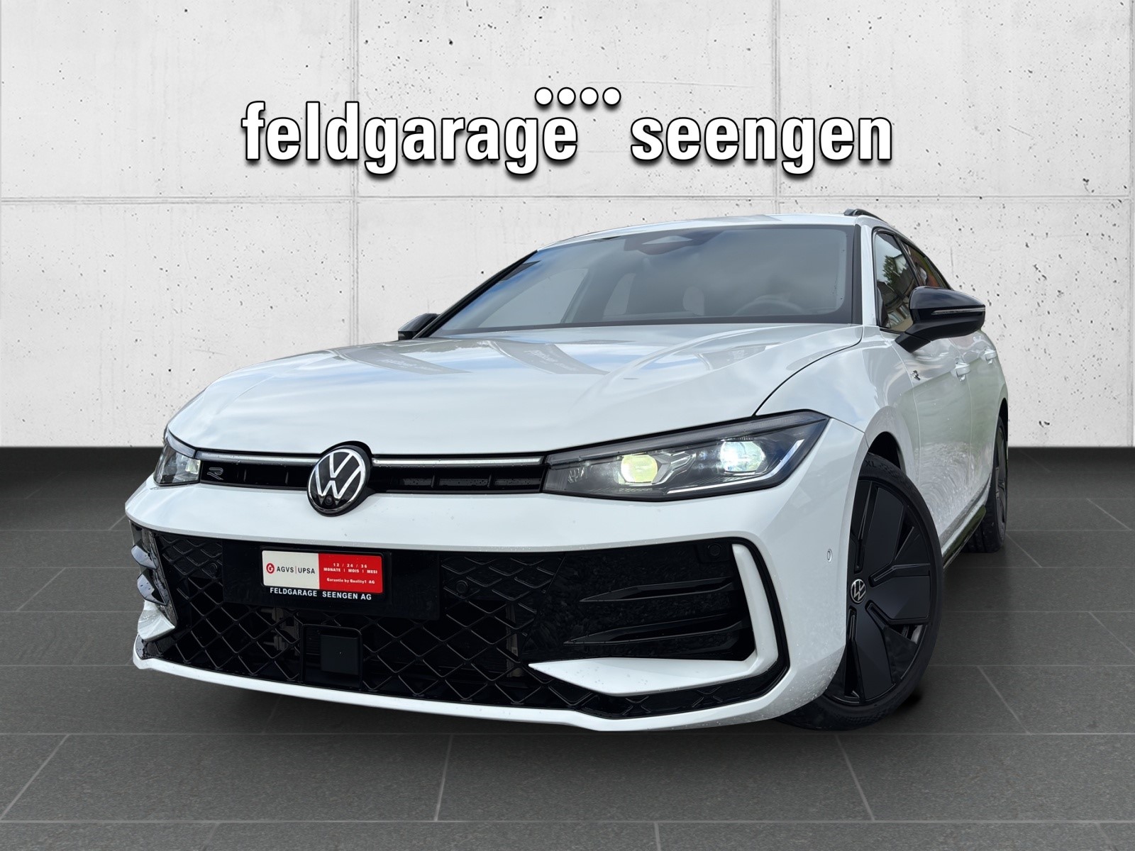 VW New Passat Variant 2.0 TDI evo R-Line 4 Motion DSG CH-Fahrzeug mit Werksgarantie bis 2028 mit AHK, Leder & Winterräder