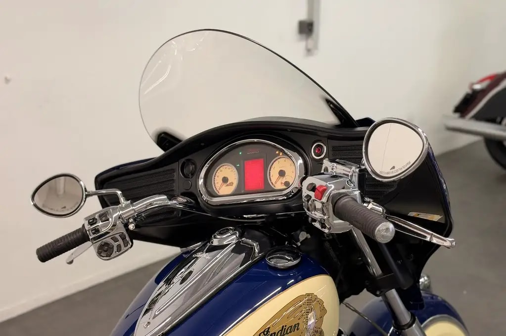 INDIAN Chieftain-image-13