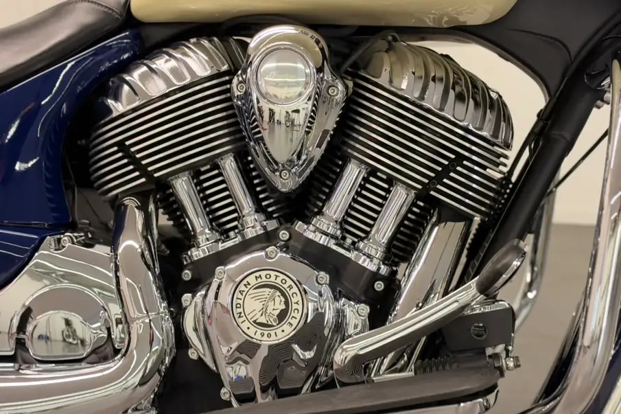 INDIAN Chieftain-image-8