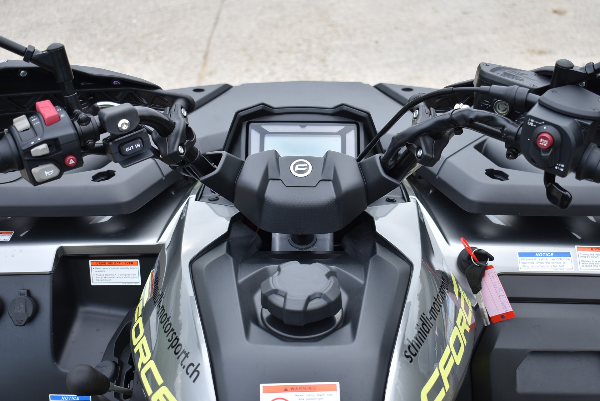 CF MOTO 625i L 4x4-image-9