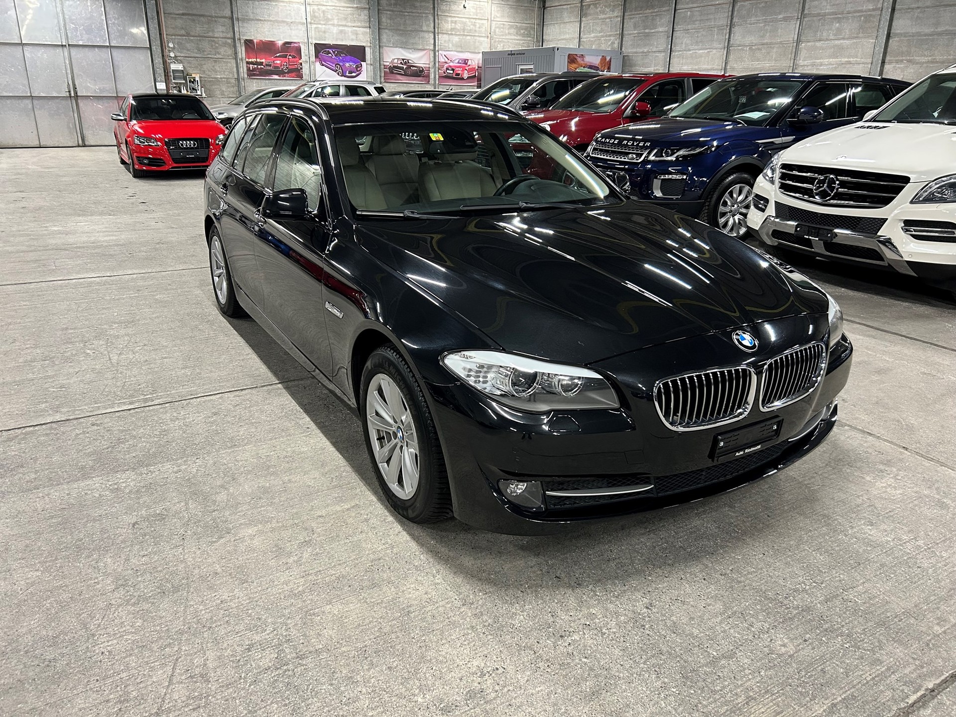 BMW 523i Touring Steptronic-image-1