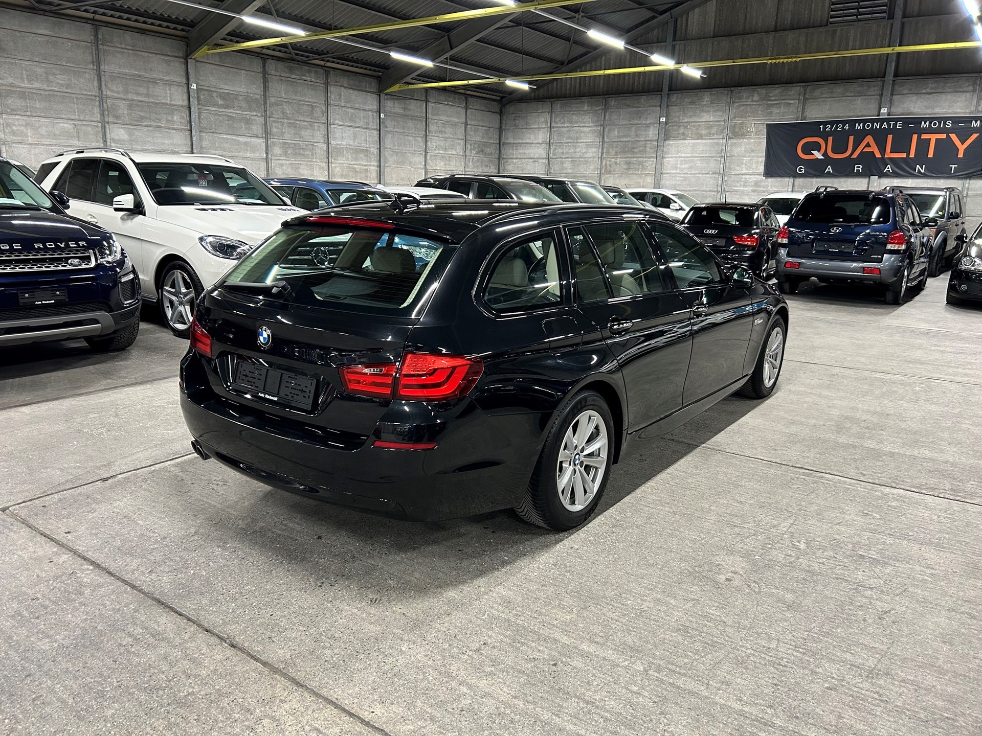 BMW 523i Touring Steptronic-image-4