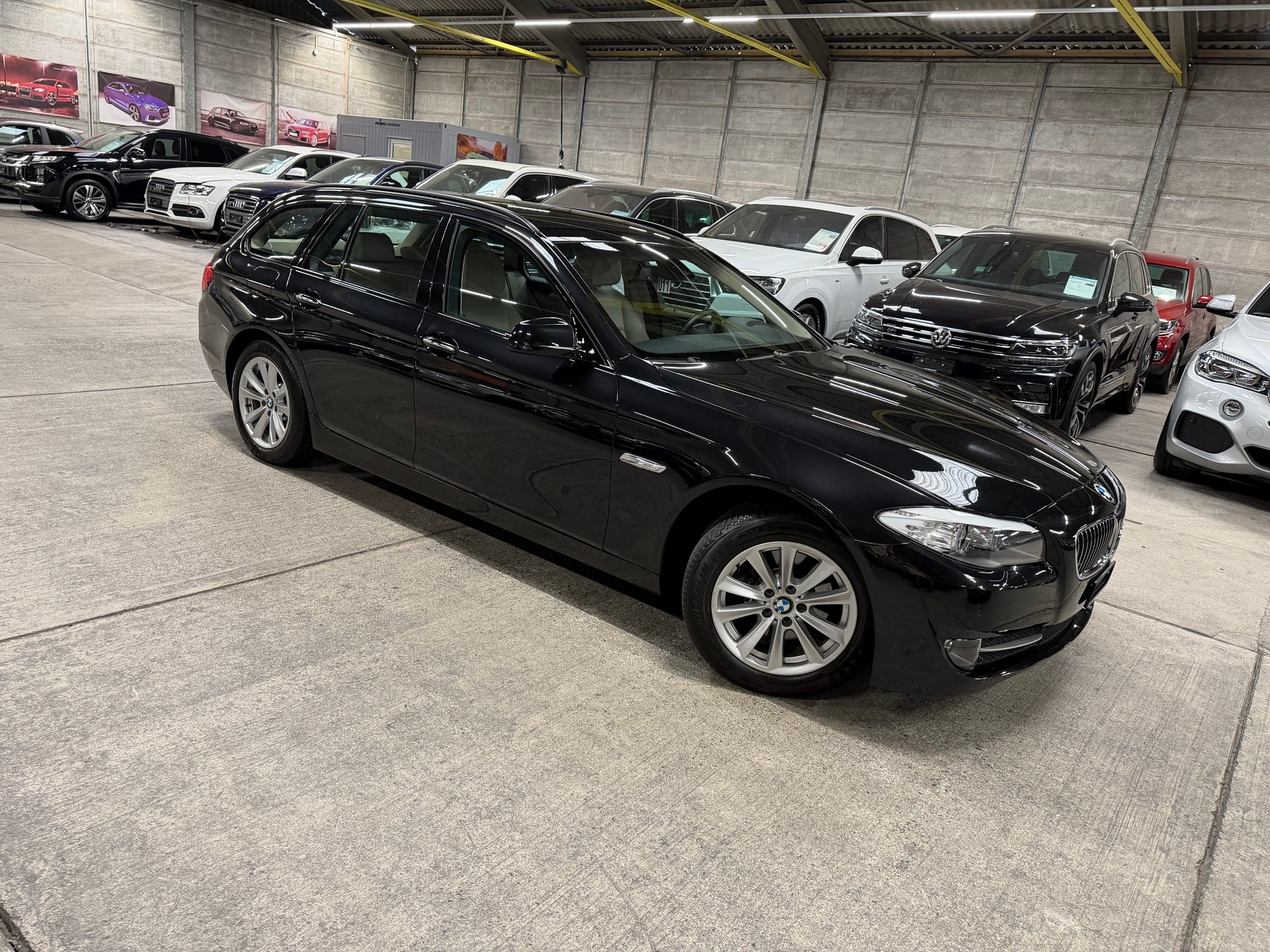 BMW 523i Touring Steptronic
