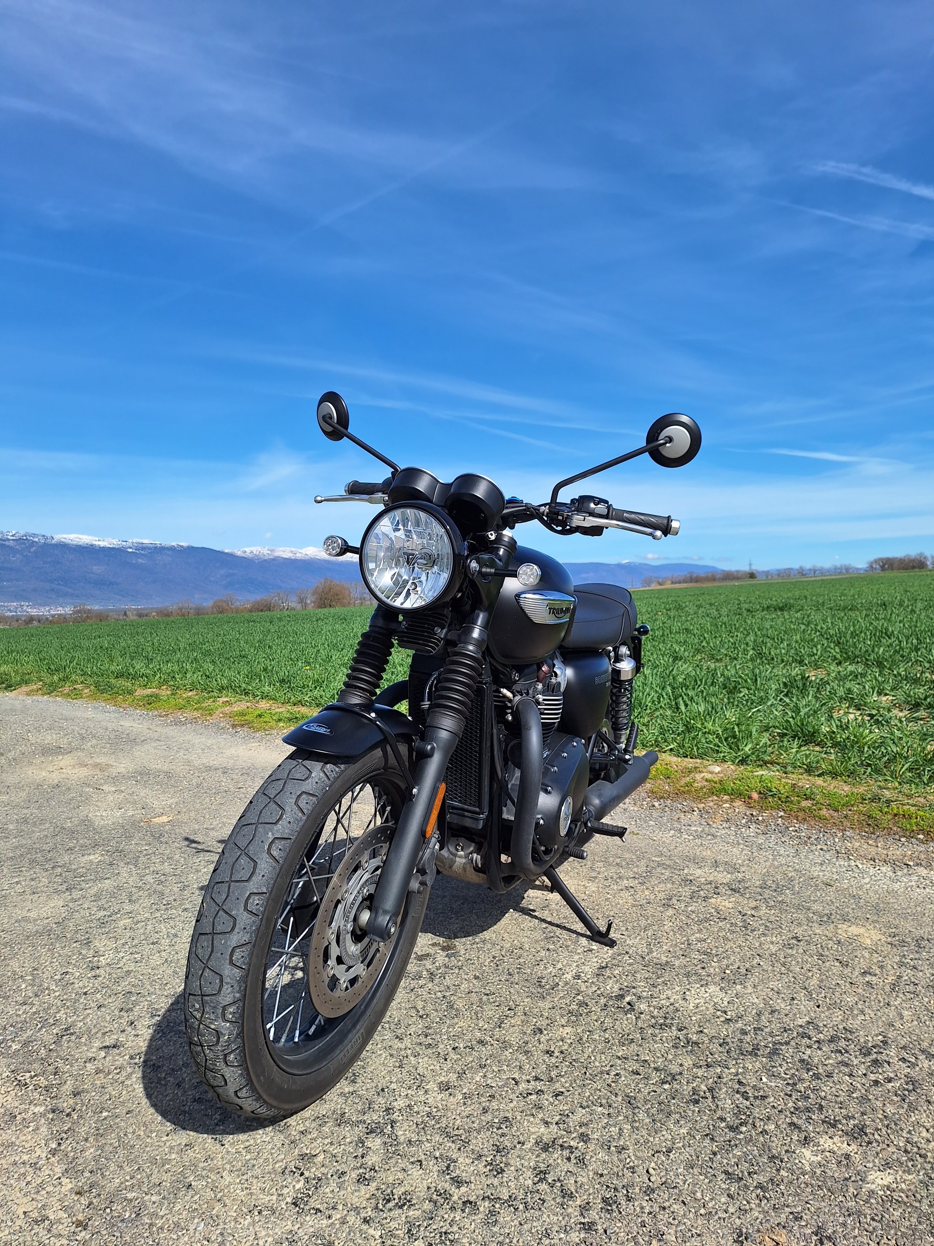 TRIUMPH Triumph 900 Bonneville T100 Black — 6'000 km seulement-image-5