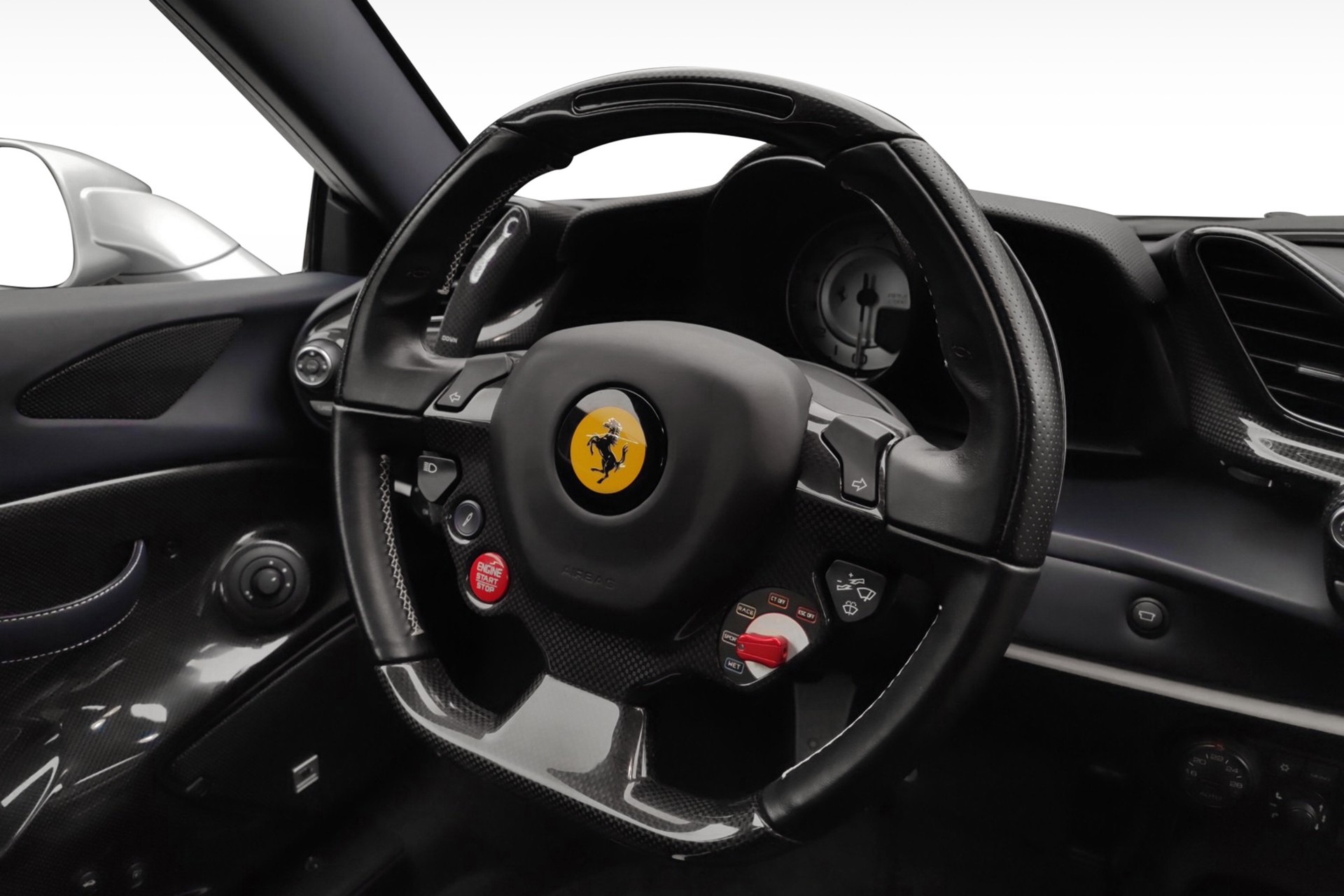 FERRARI 488 Pista Spider 3.9 V8-image-17