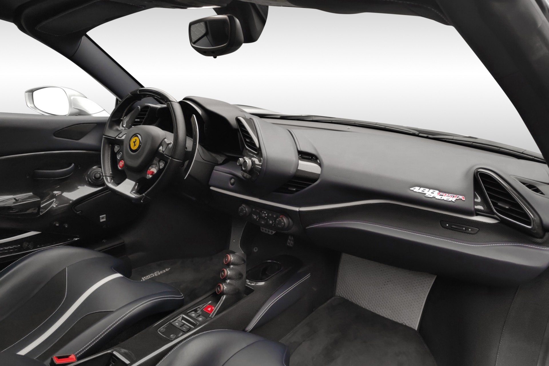 FERRARI 488 Pista Spider 3.9 V8-image-13