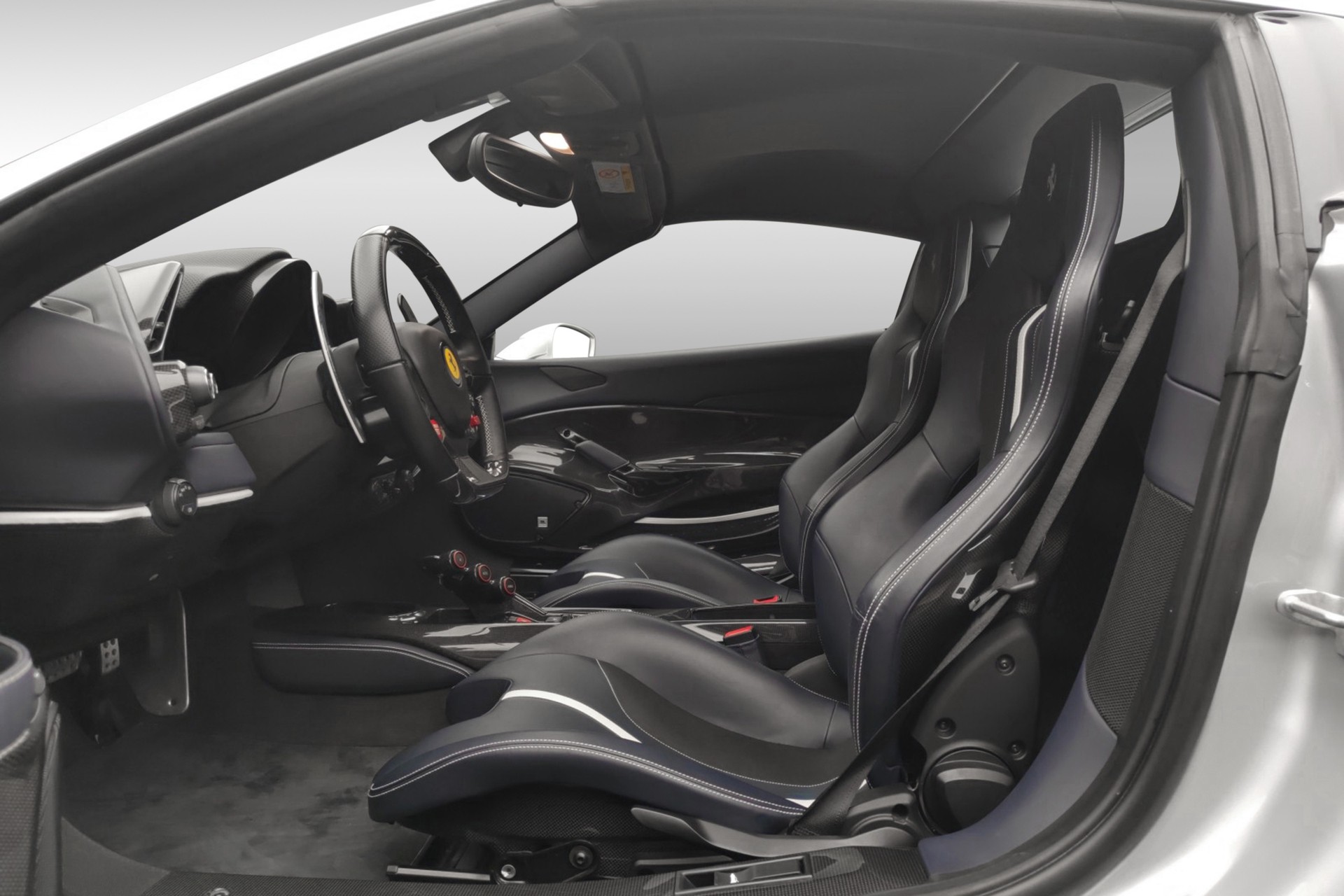 FERRARI 488 Pista Spider 3.9 V8-image-11