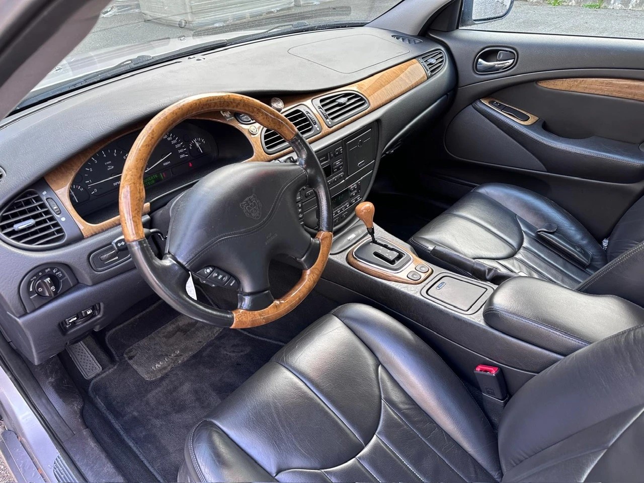 JAGUAR S-Type 4.0 V8-image-7