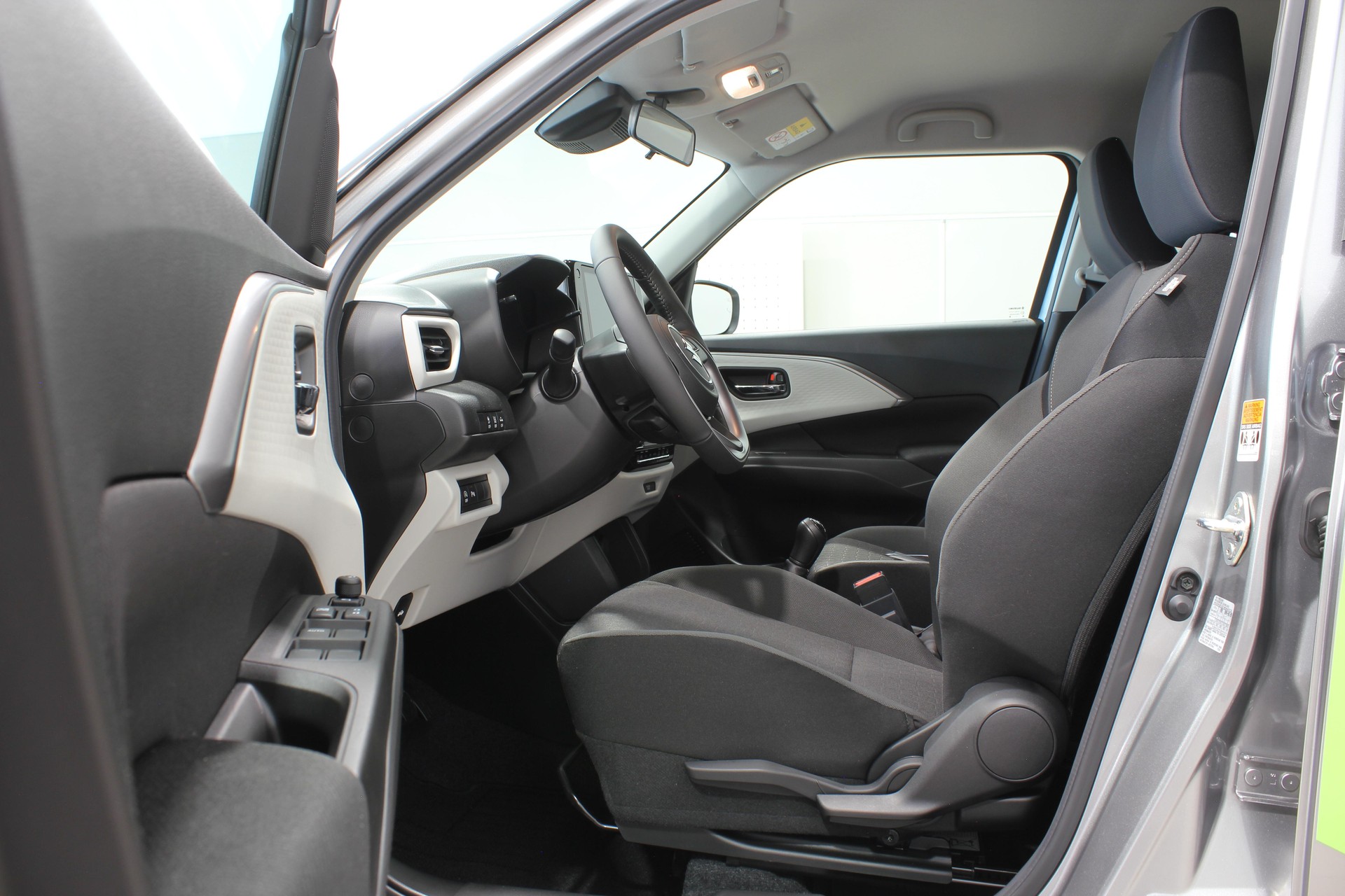 SUZUKI Swift 1.2 1st Edition Top Hybrid 4x4 MY24-image-7