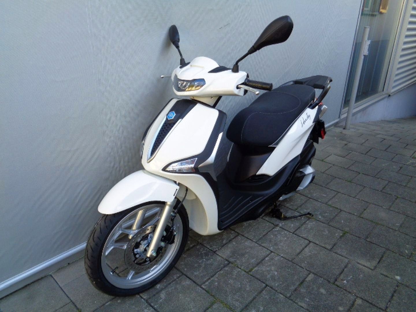 PIAGGIO LIBERTY 125 ABS E5-image-1