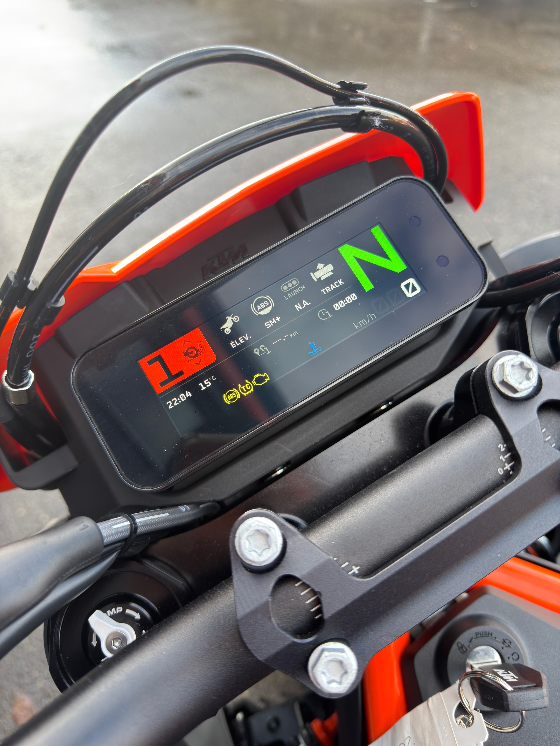 KTM 690 SMC R ABS (35 kW)-image-7