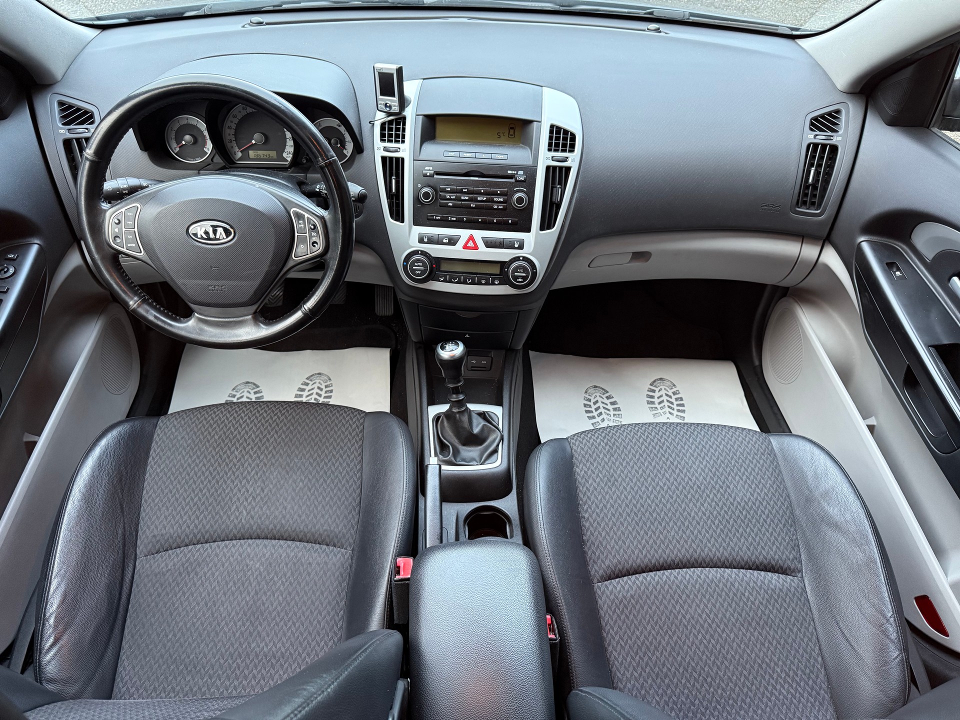 KIA Cee'd 2.0 16V Style-image-4