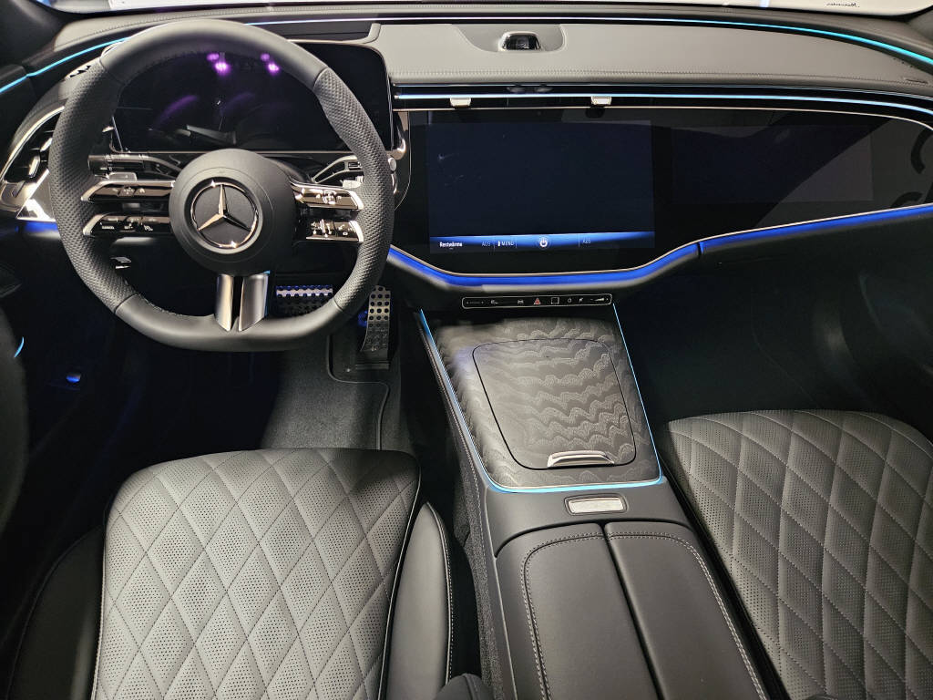 MERCEDES-BENZ E 450 d 4Matic AMG Line Limousine-image-7