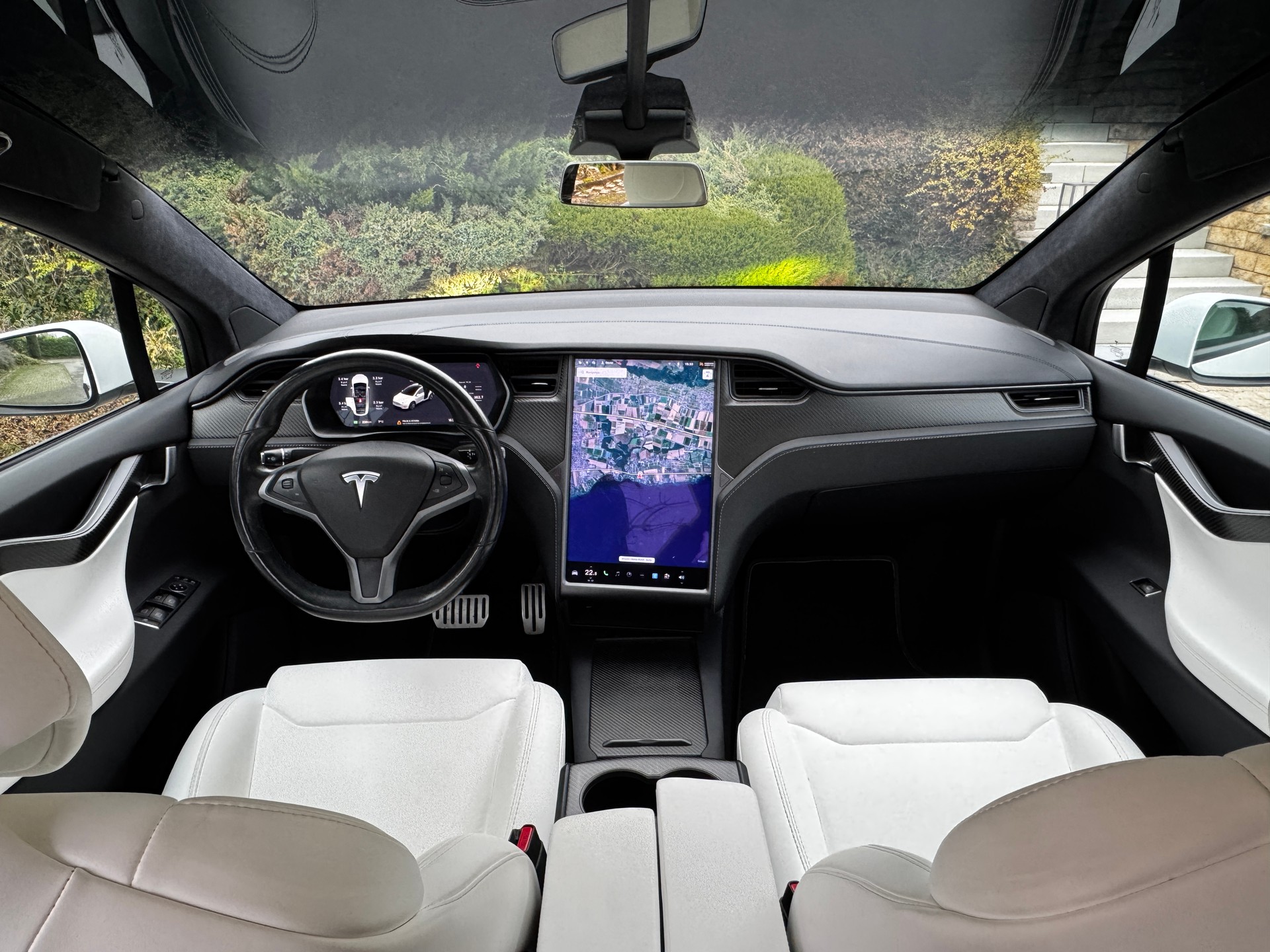 TESLA Model X Performance Ludicrous Plus-image-1