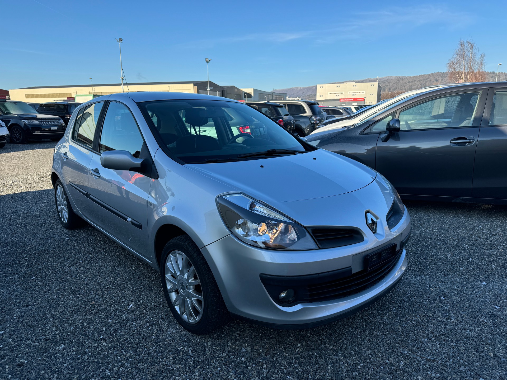 RENAULT Clio 1.6 16V Dynamique-image-1