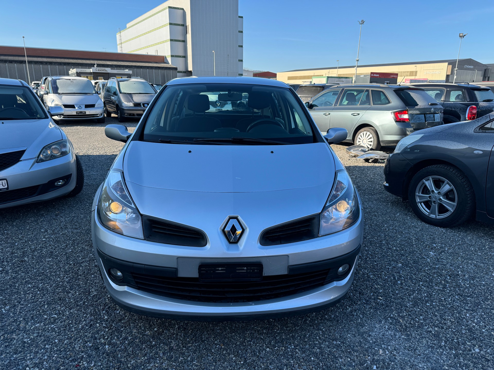 RENAULT Clio 1.6 16V Dynamique