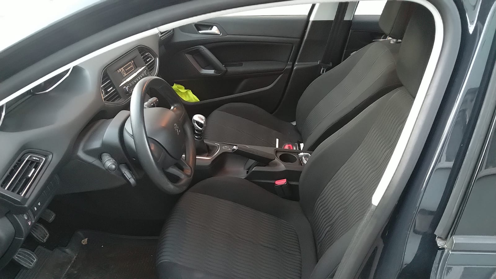 PEUGEOT 308 SW 1.6 BlueHDI Allure-image-7